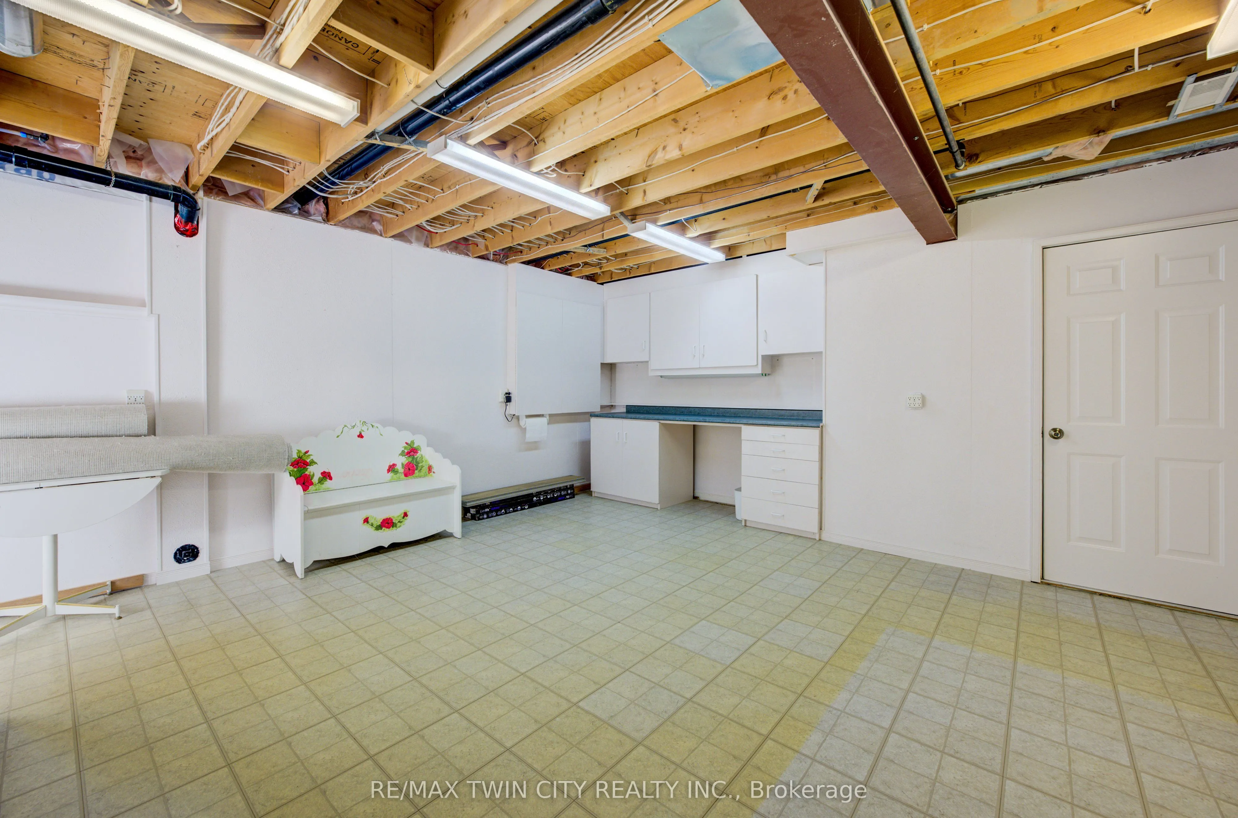 430 Caryndale Drive