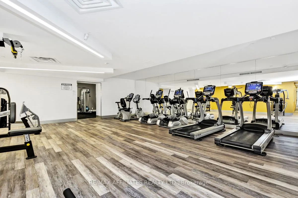 485 Richmond Road, #701