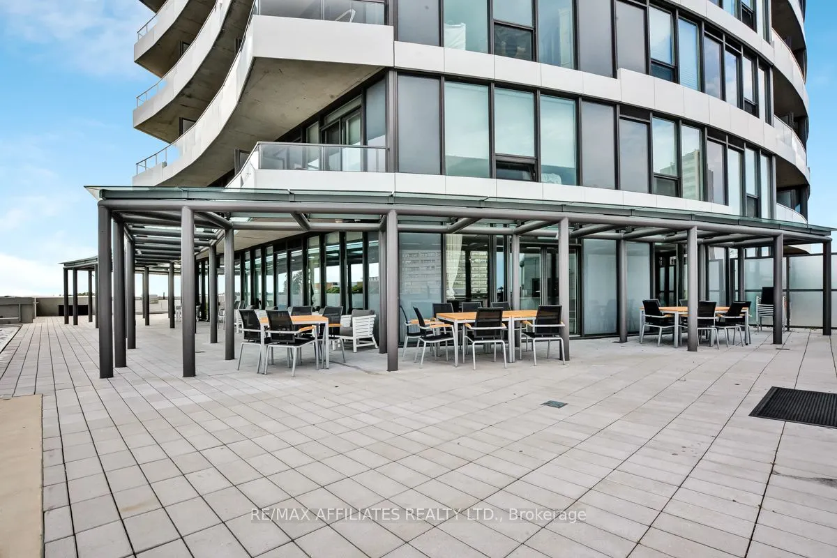 485 Richmond Road, #701