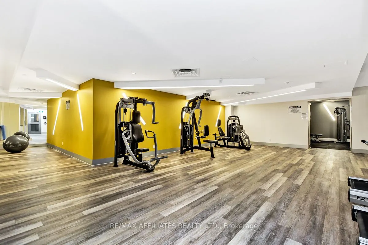 485 Richmond Road, #701