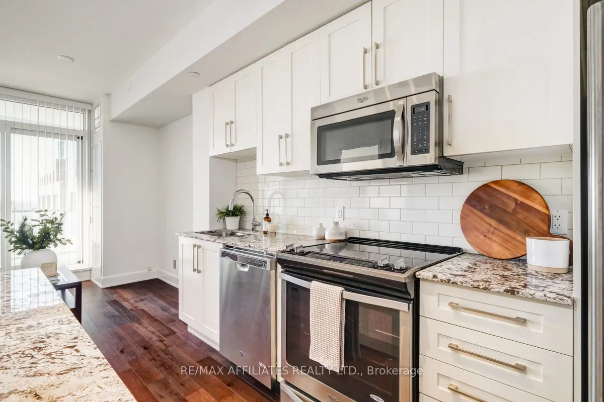 485 Richmond Road, #701