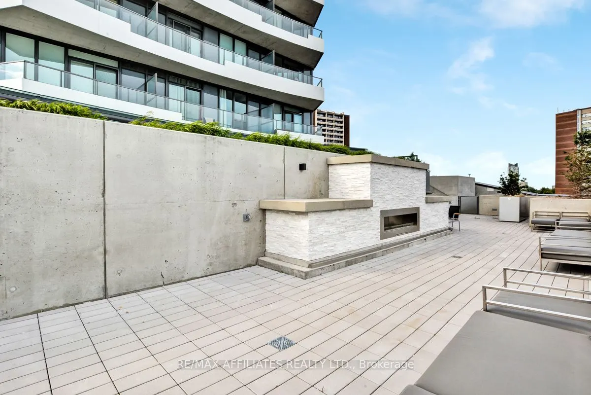 485 Richmond Road, #701