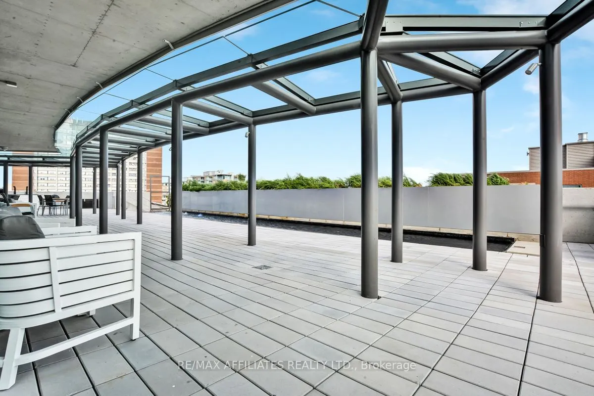 485 Richmond Road, #701
