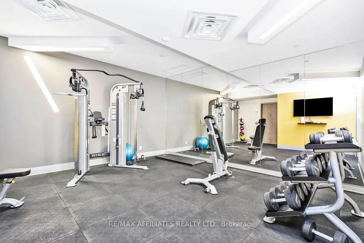 485 Richmond Road, #701
