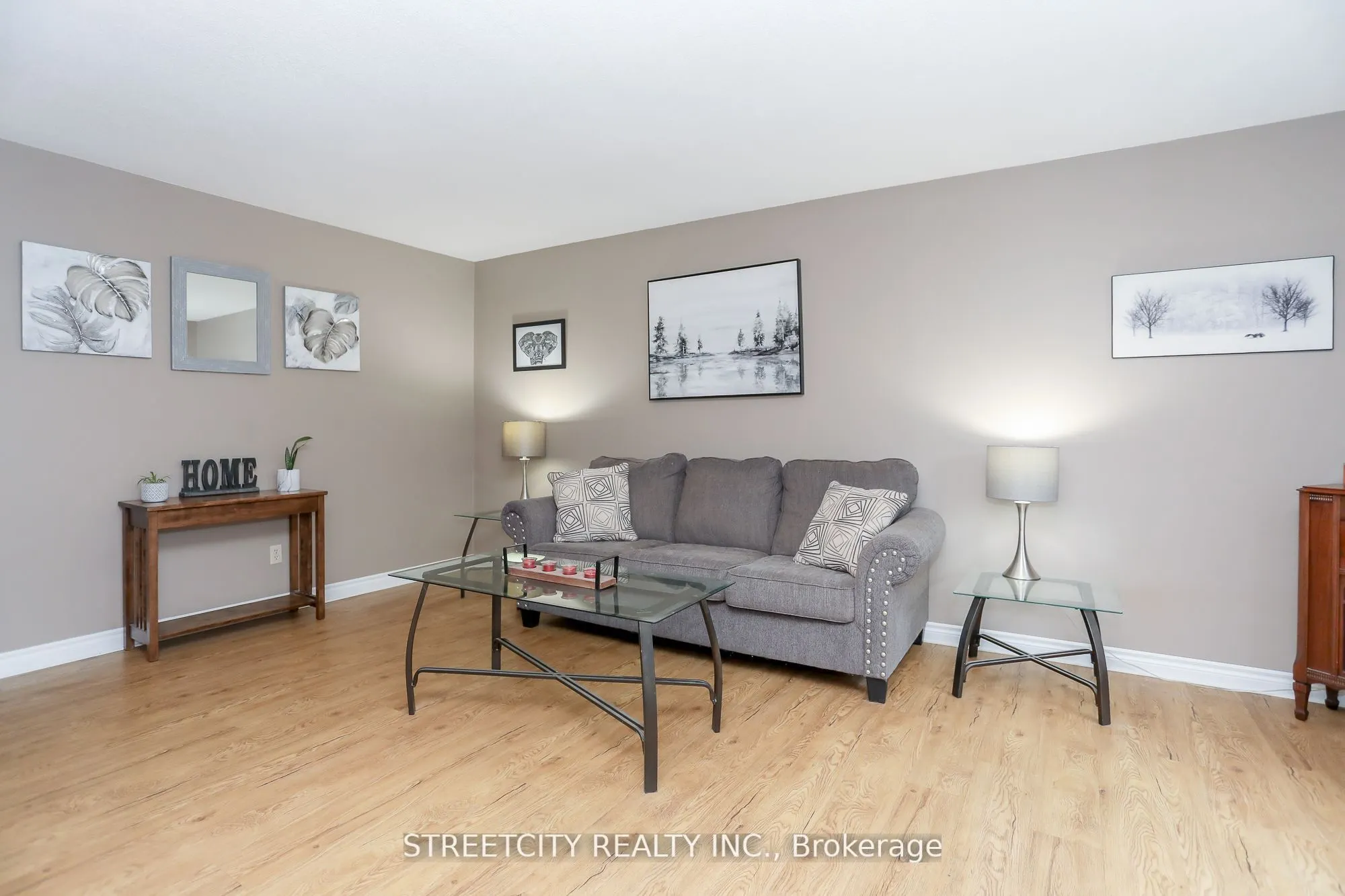 9 Cottonwood Crescent W