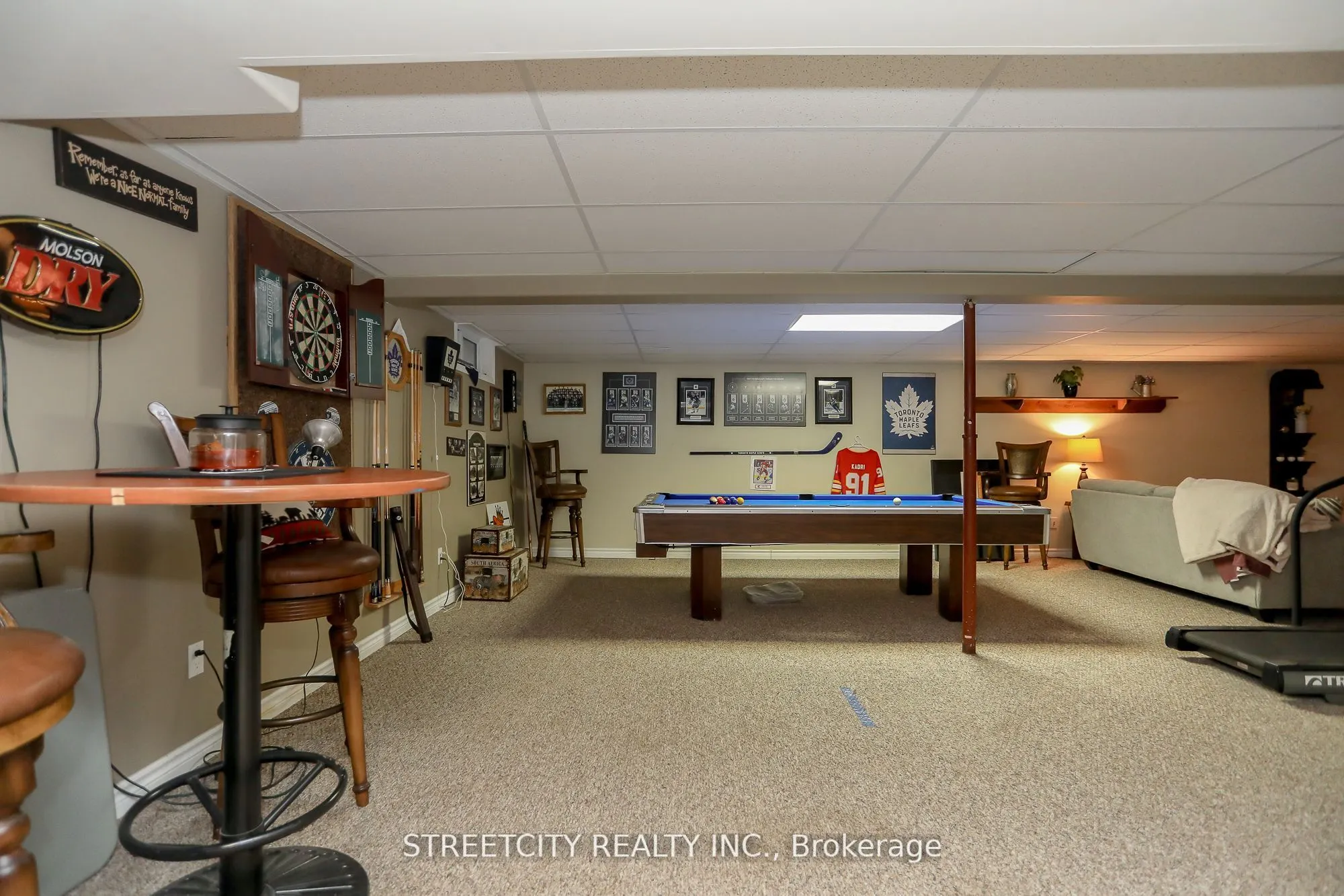 9 Cottonwood Crescent W