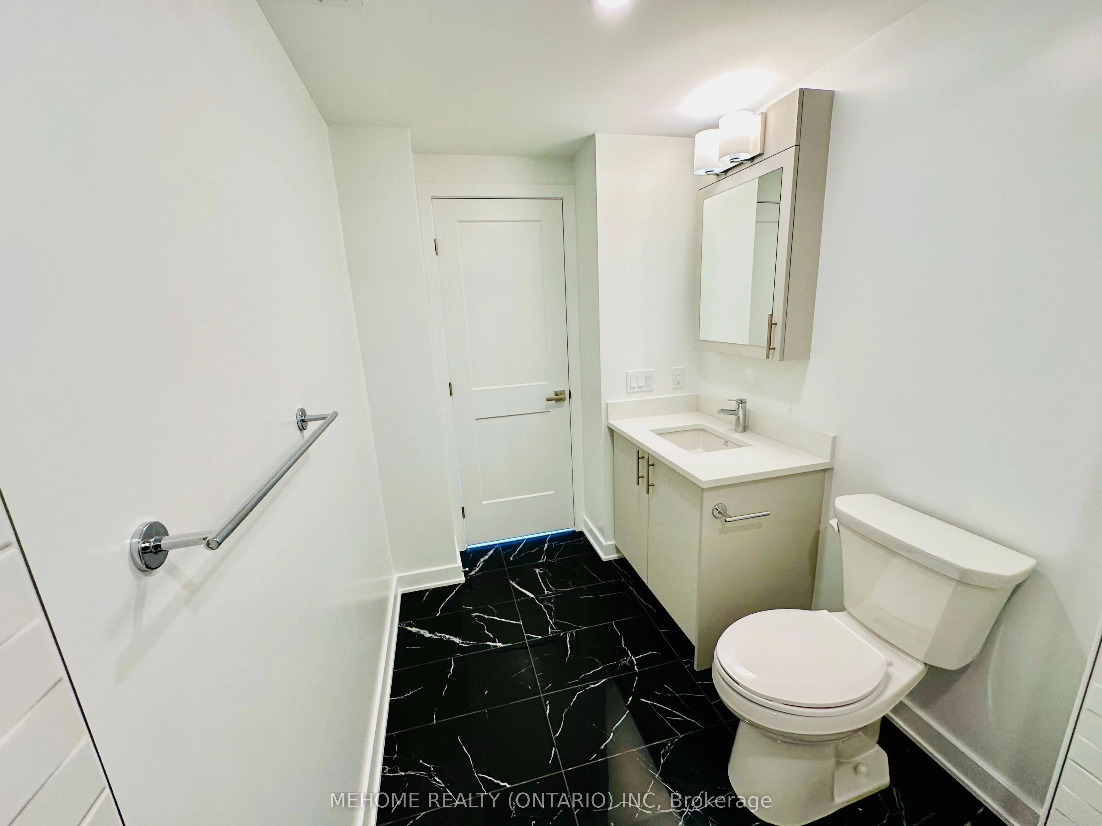 340 Queen Street, #2201