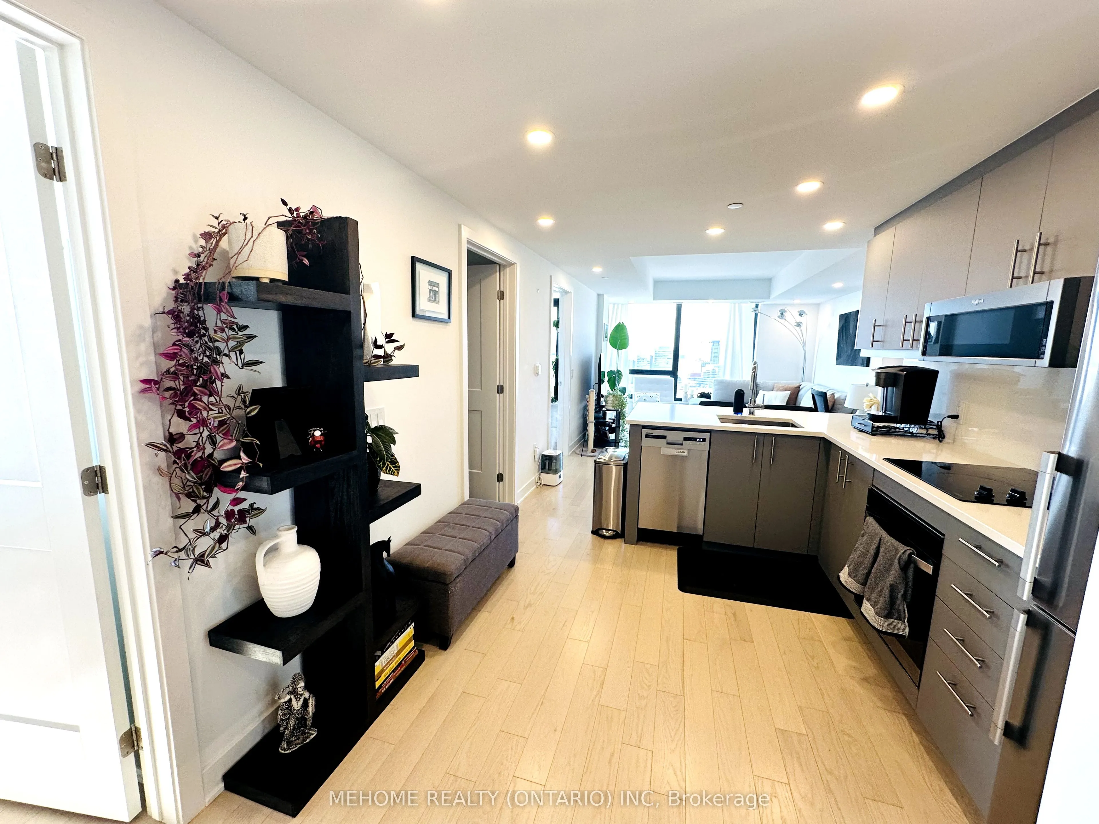 340 Queen Street, #2201