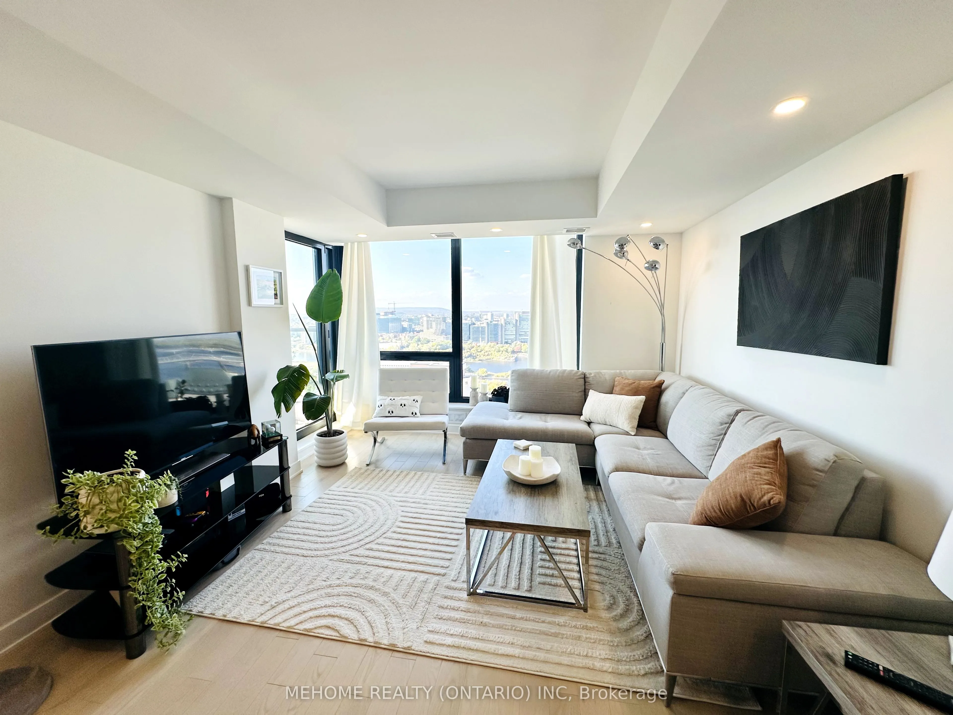 340 Queen Street, #2201