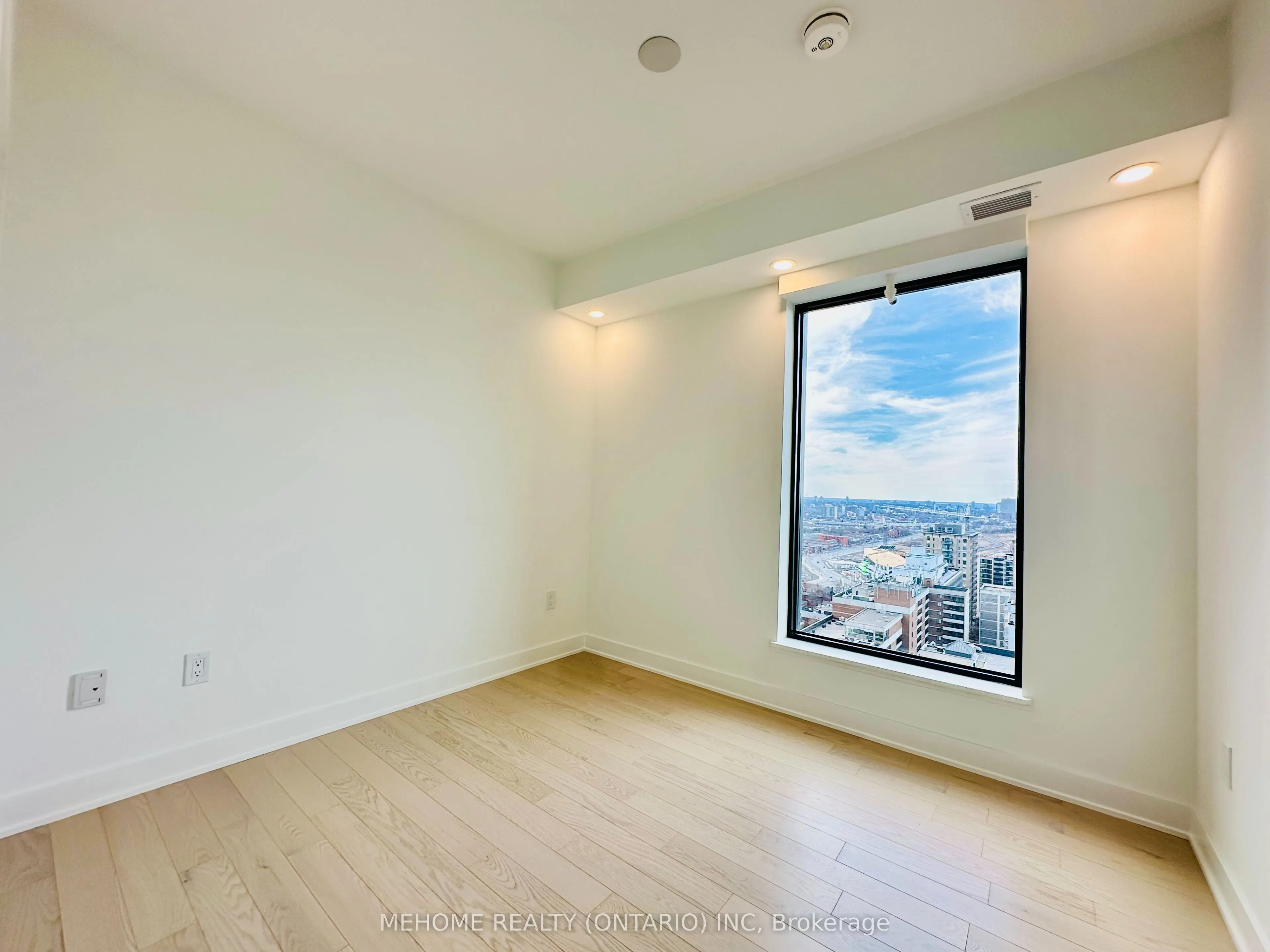 340 Queen Street, #2201