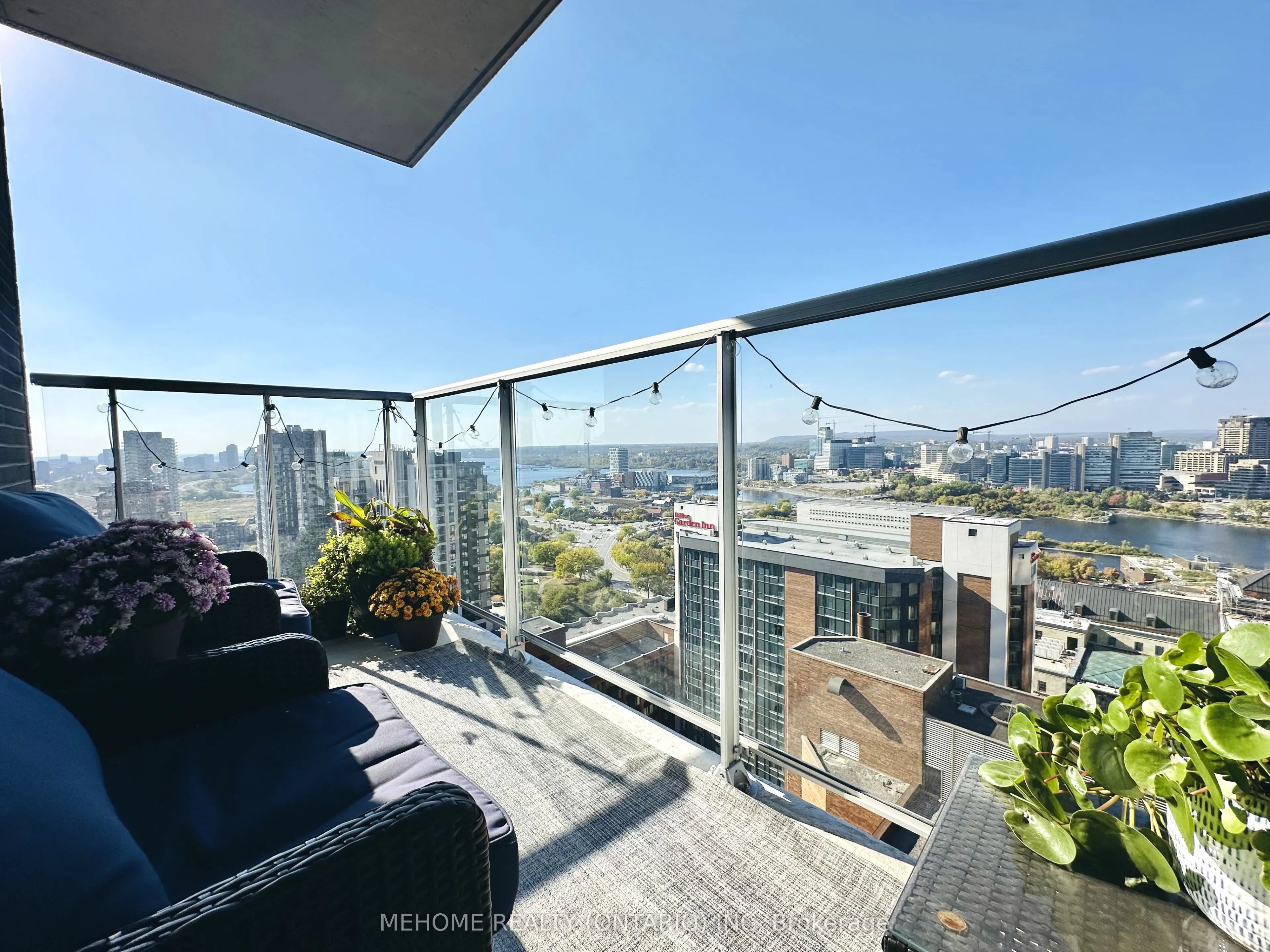 340 Queen Street, #2201