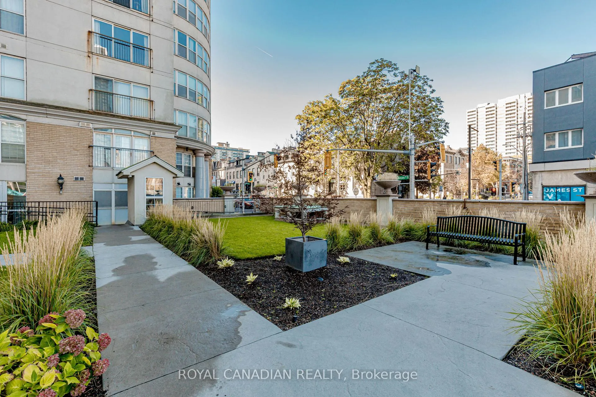 135 James Street S, #1114