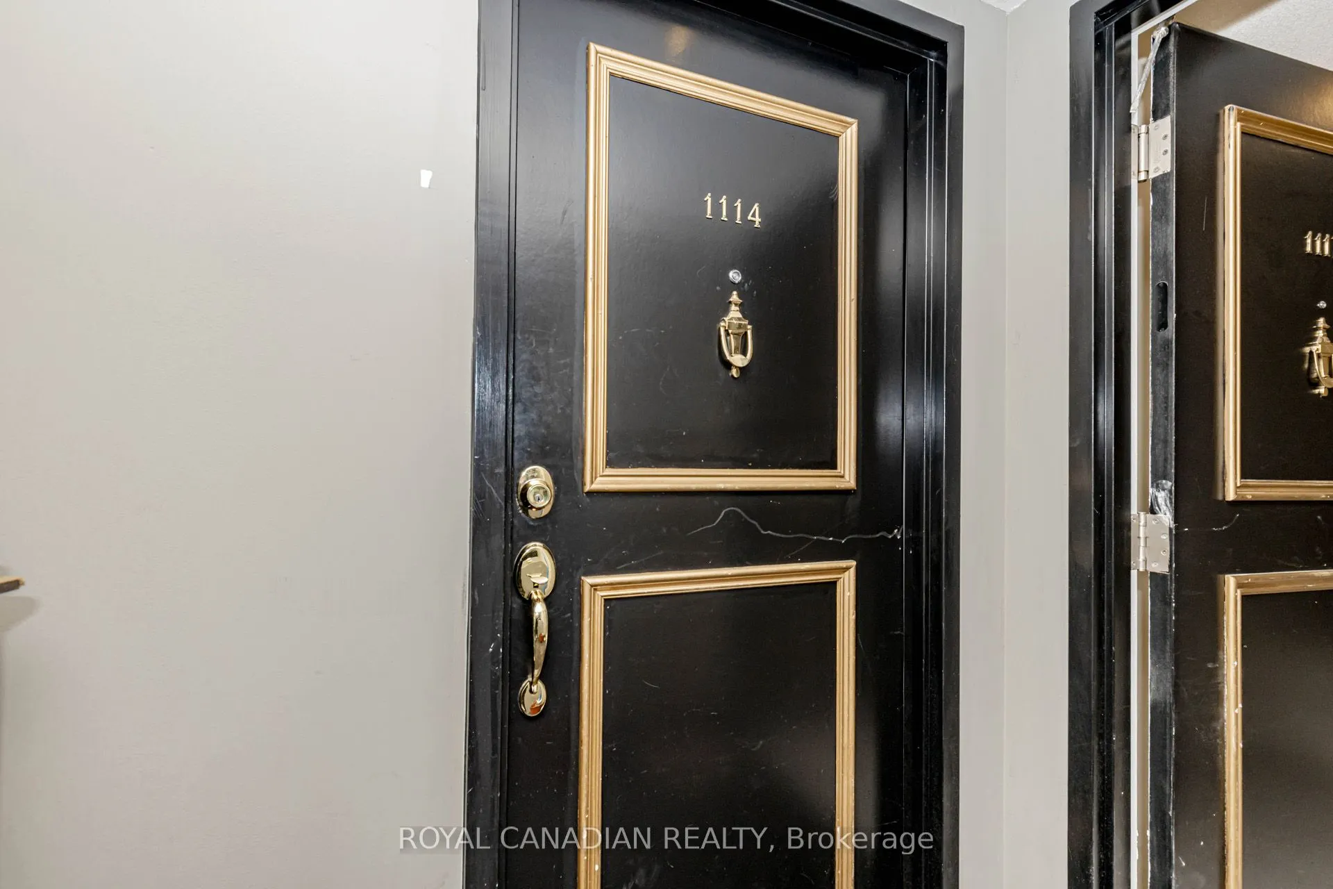 135 James Street S, #1114