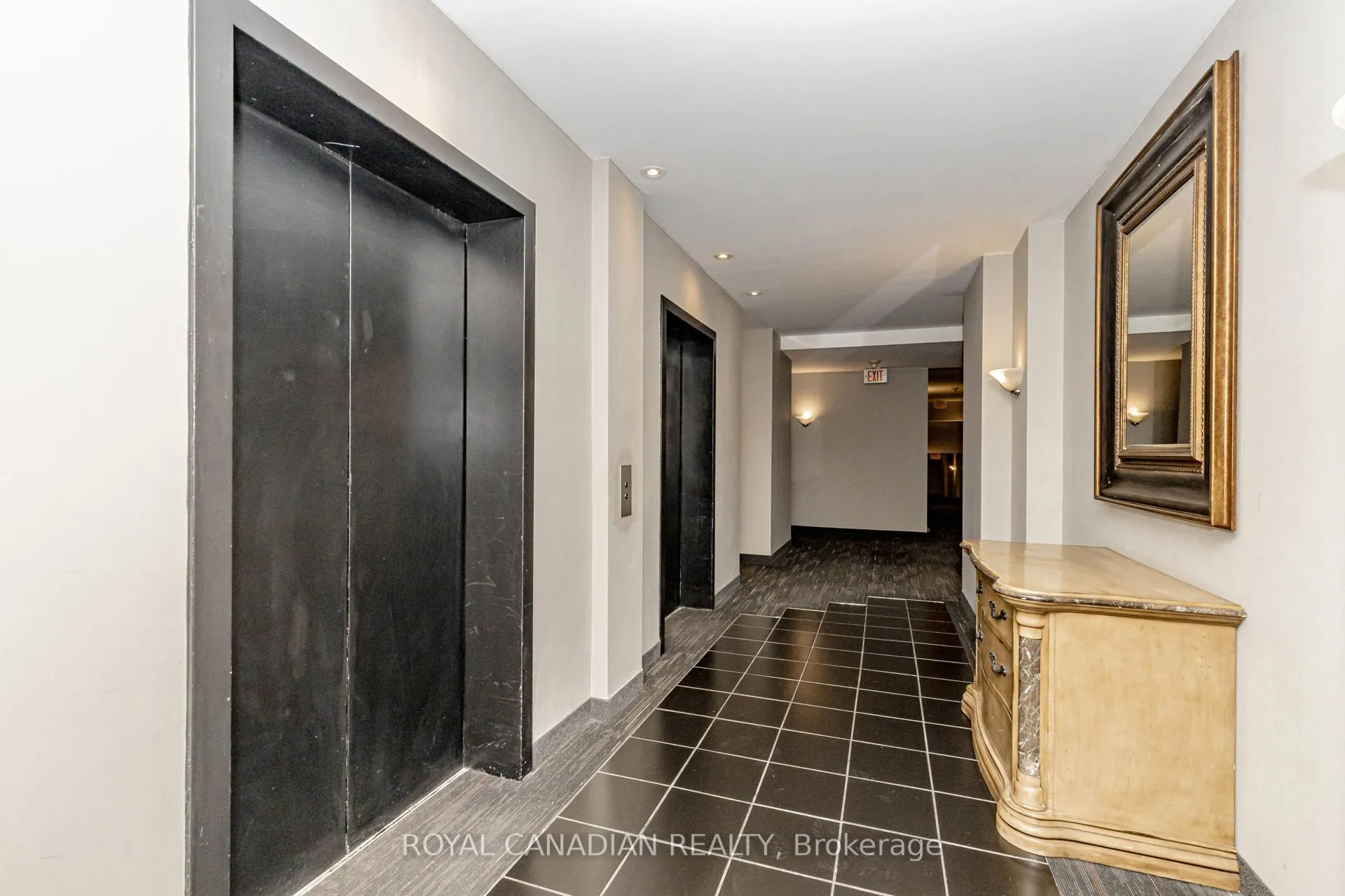 135 James Street S, #1114