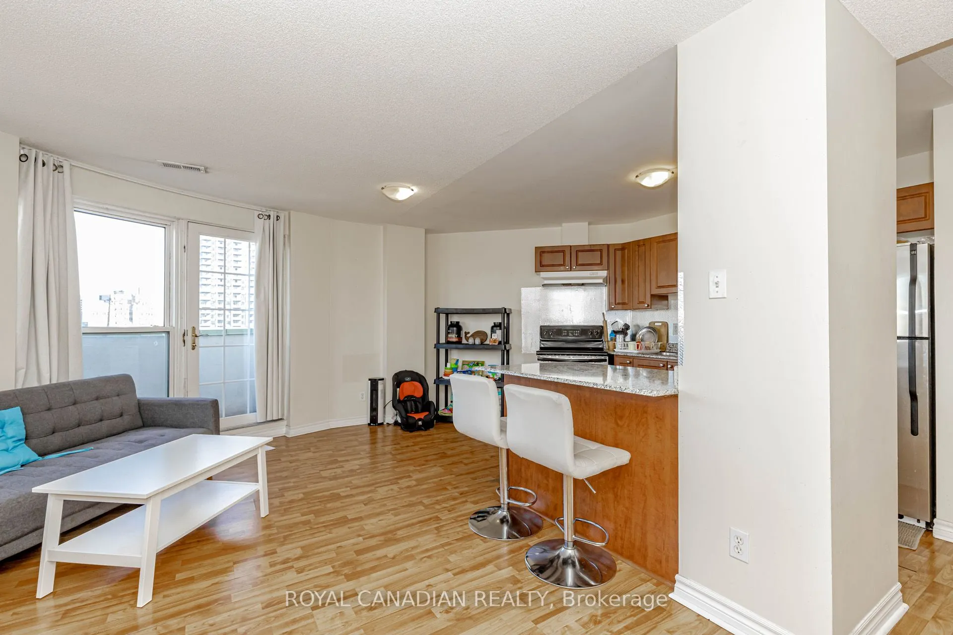 135 James Street S, #1114