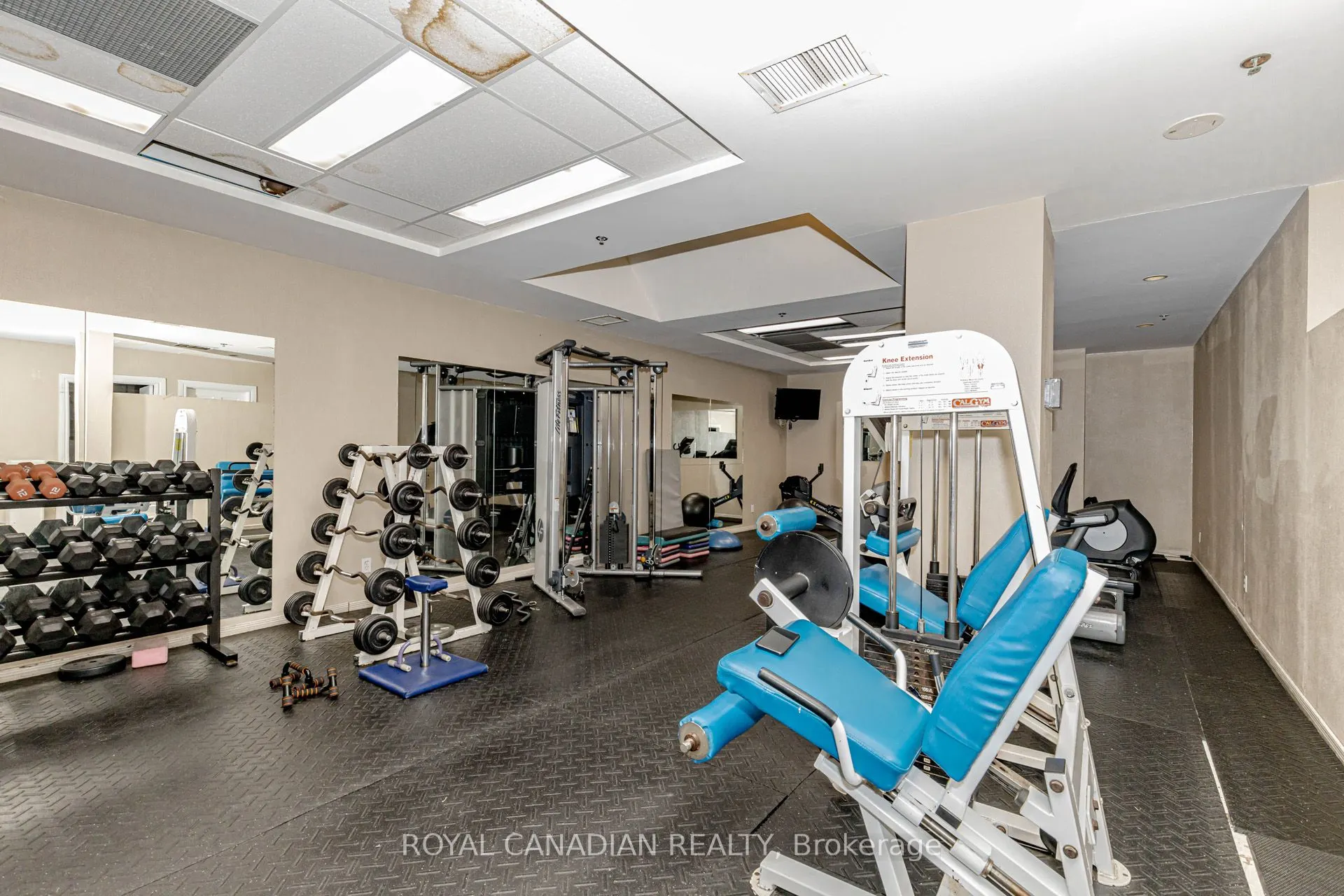 135 James Street S, #1114