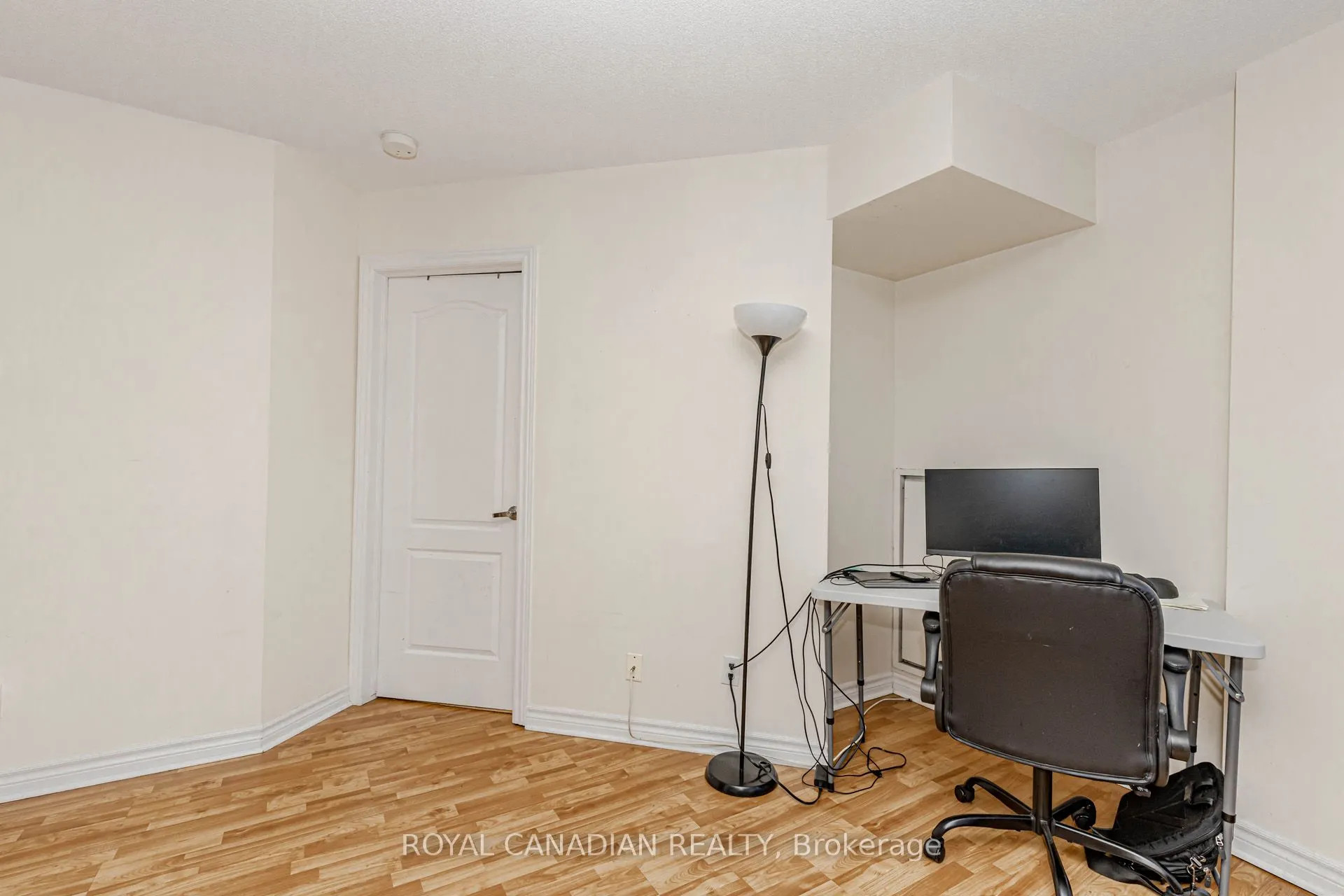 135 James Street S, #1114