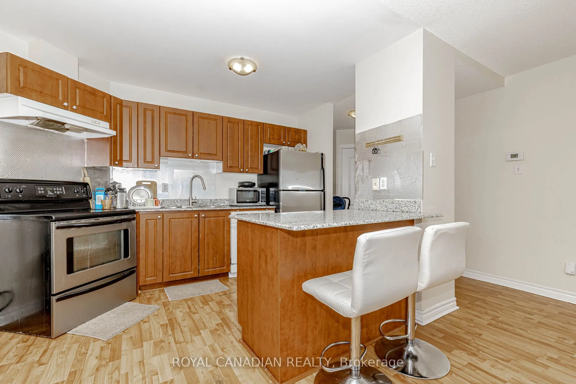 135 James Street S, #1114