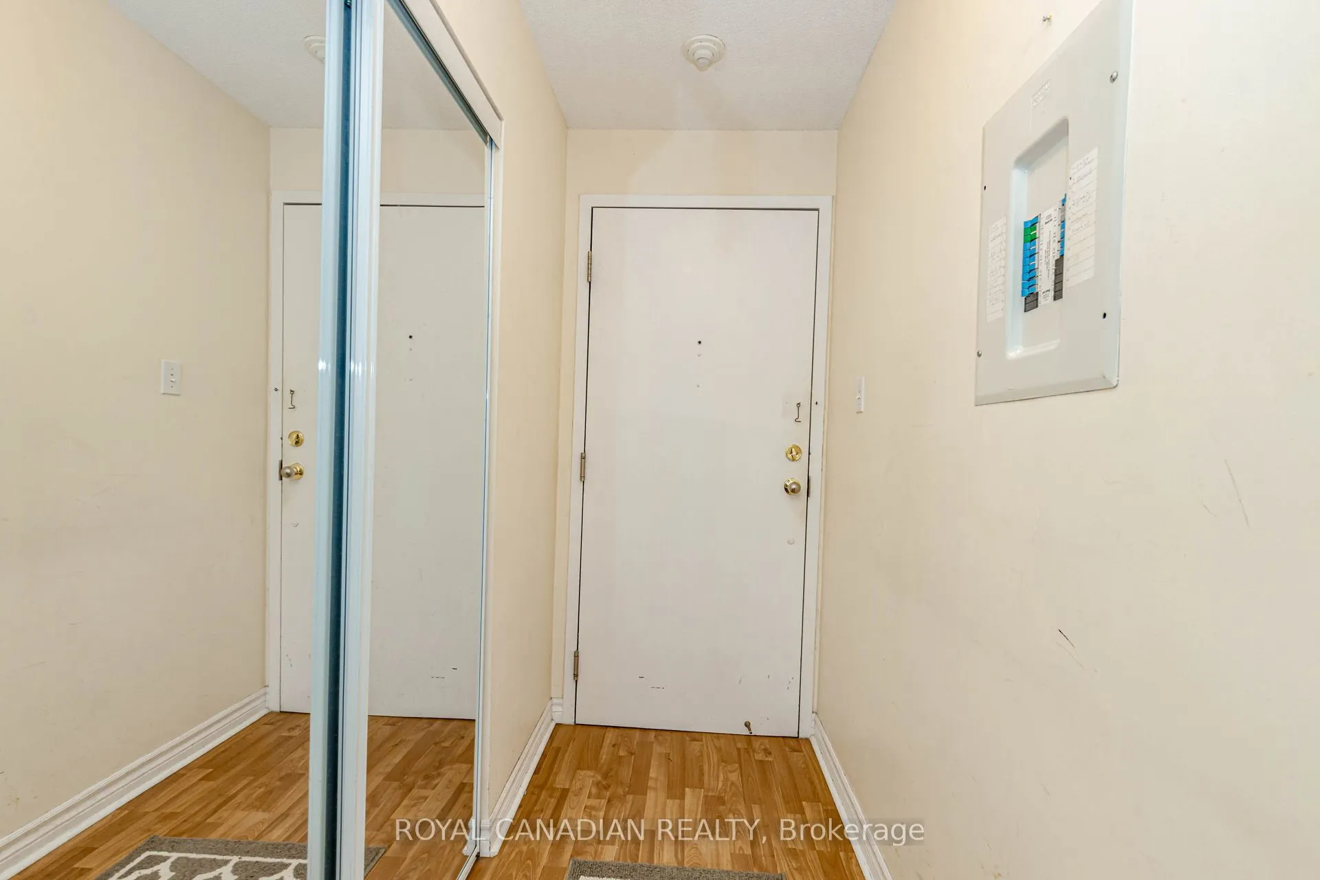 135 James Street S, #1114