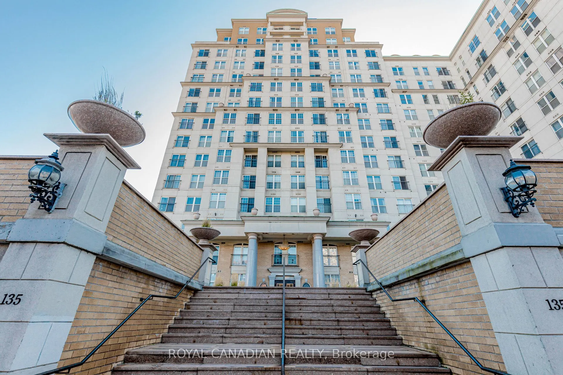 135 James Street S, #1114