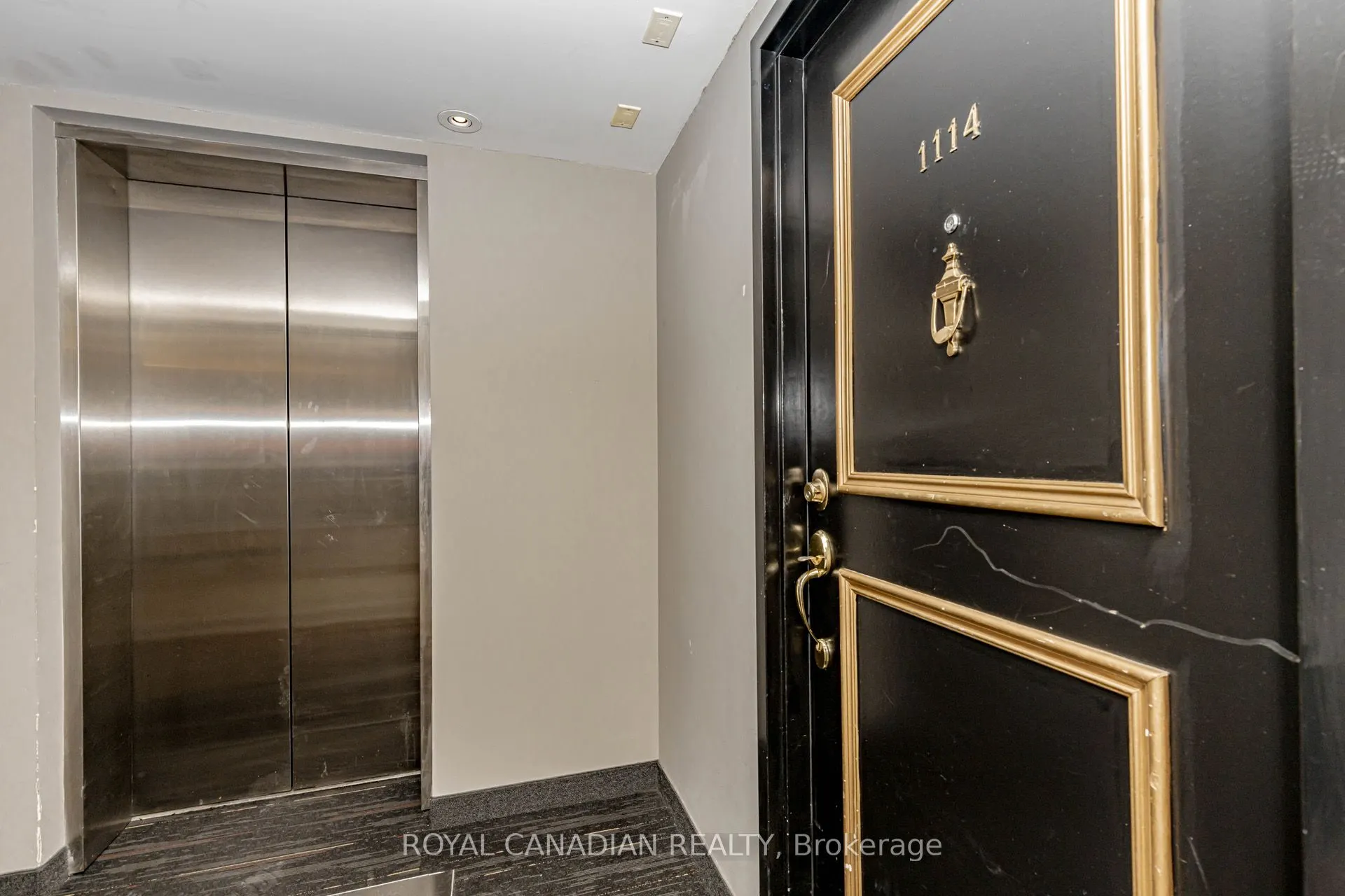 135 James Street S, #1114