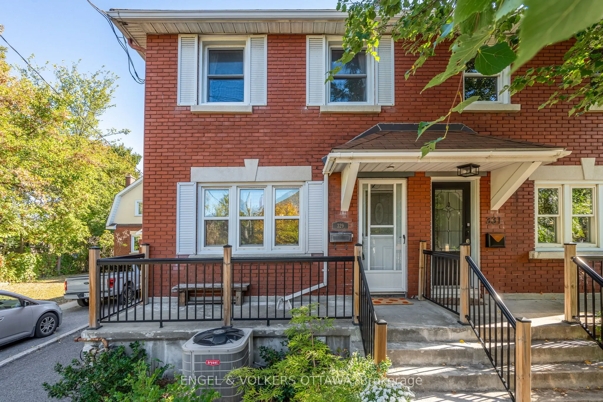 329 Hamilton Avenue S