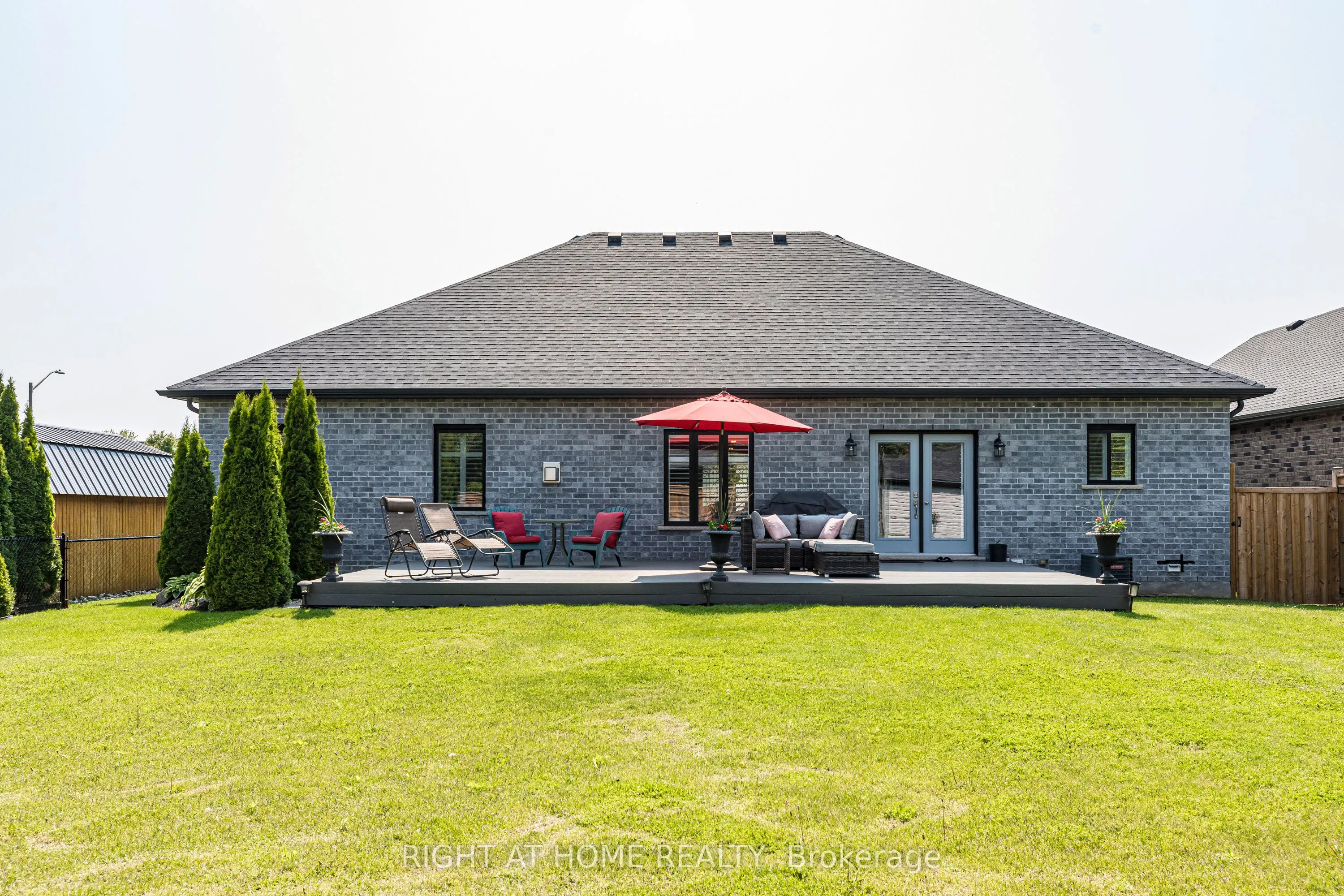 6 Bluenose Drive