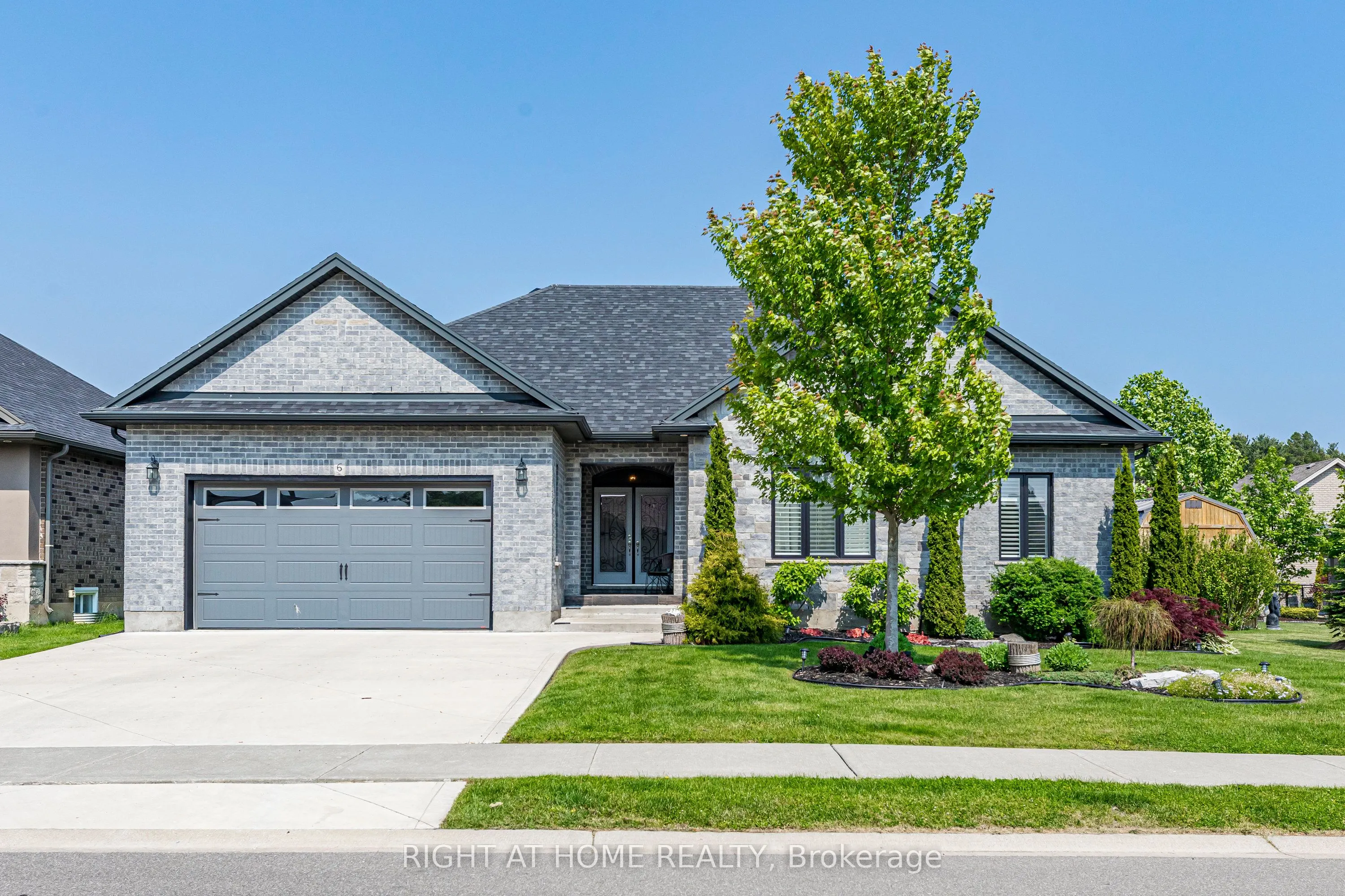6 Bluenose Drive