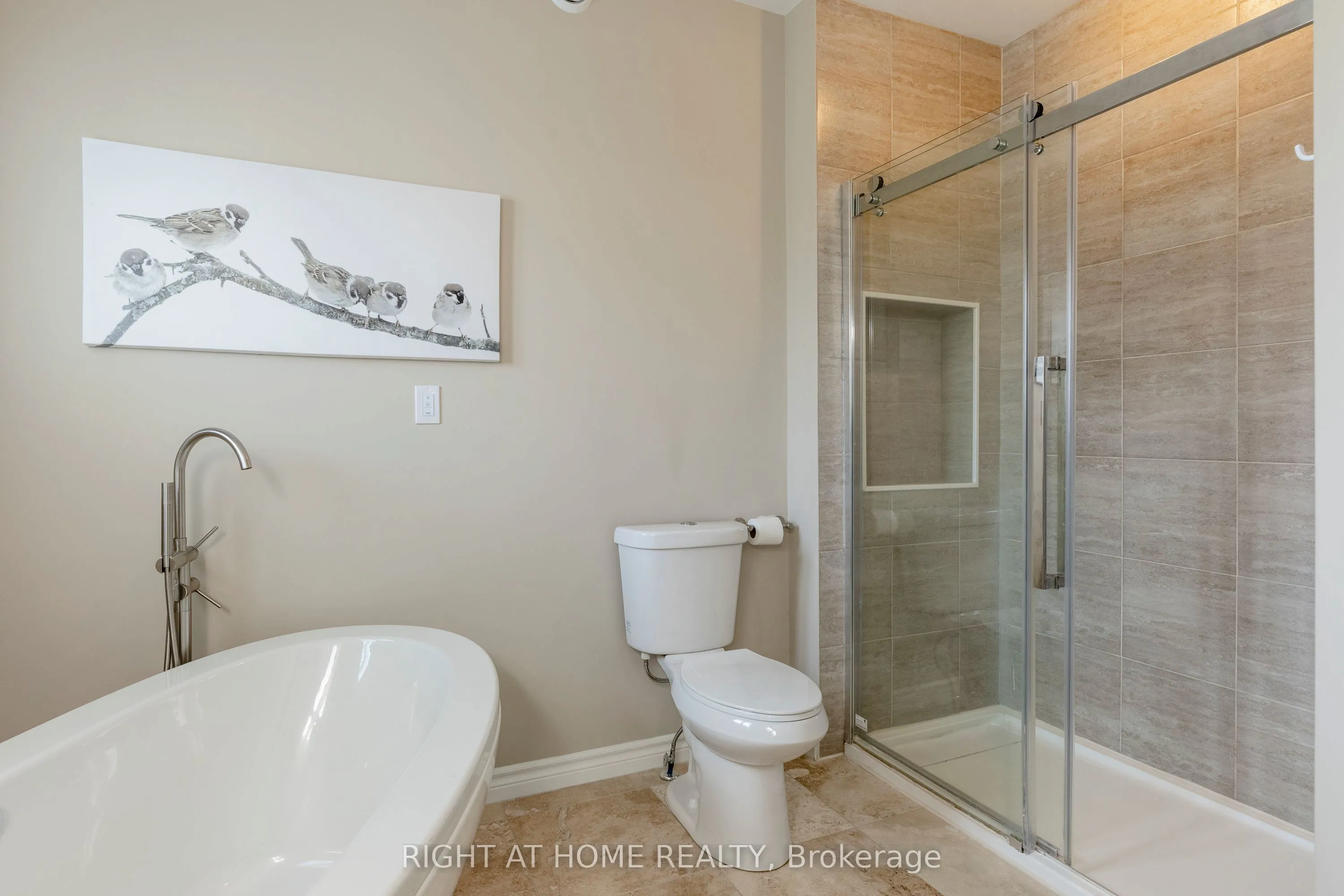 6 Bluenose Drive