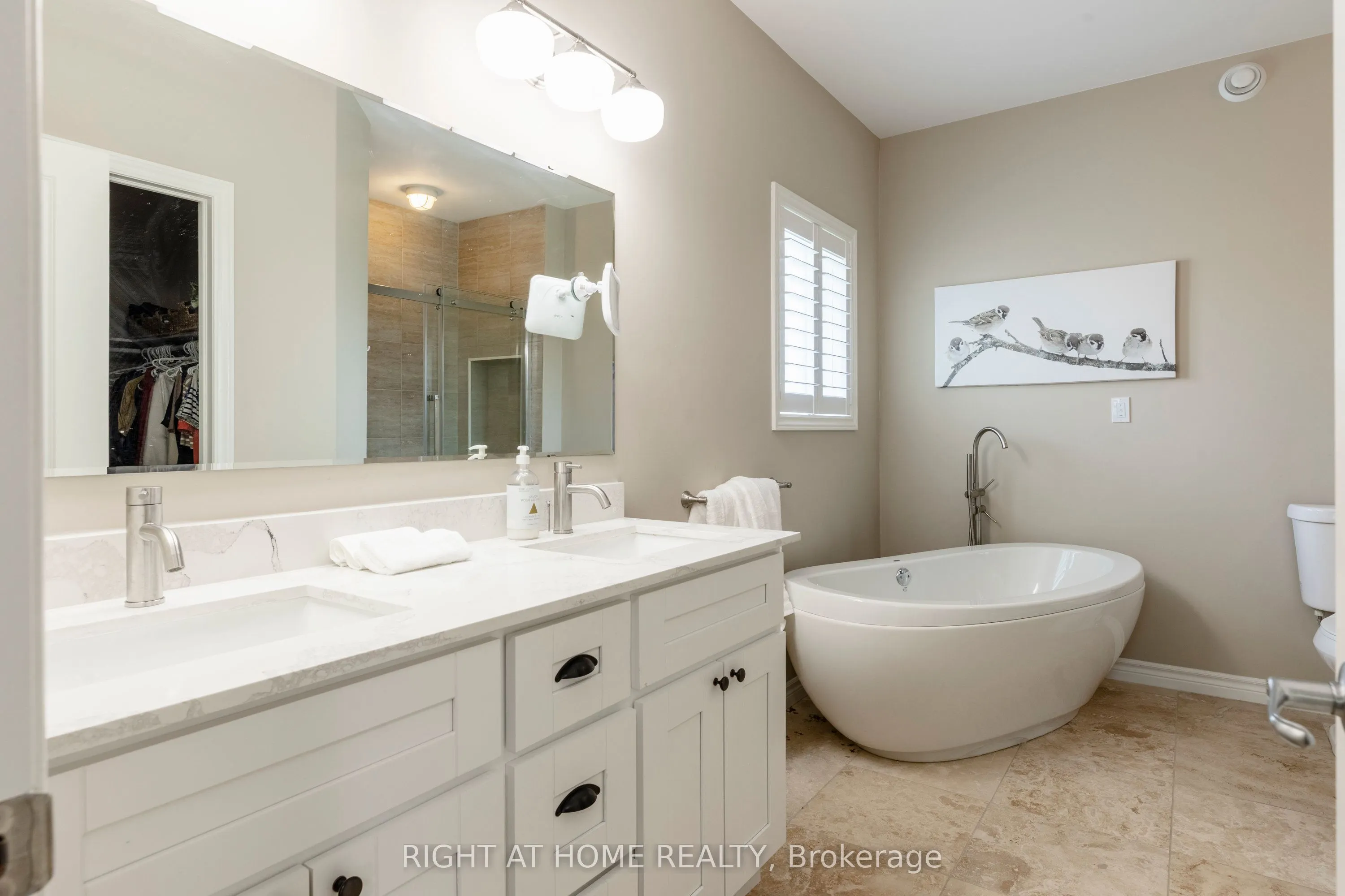 6 Bluenose Drive