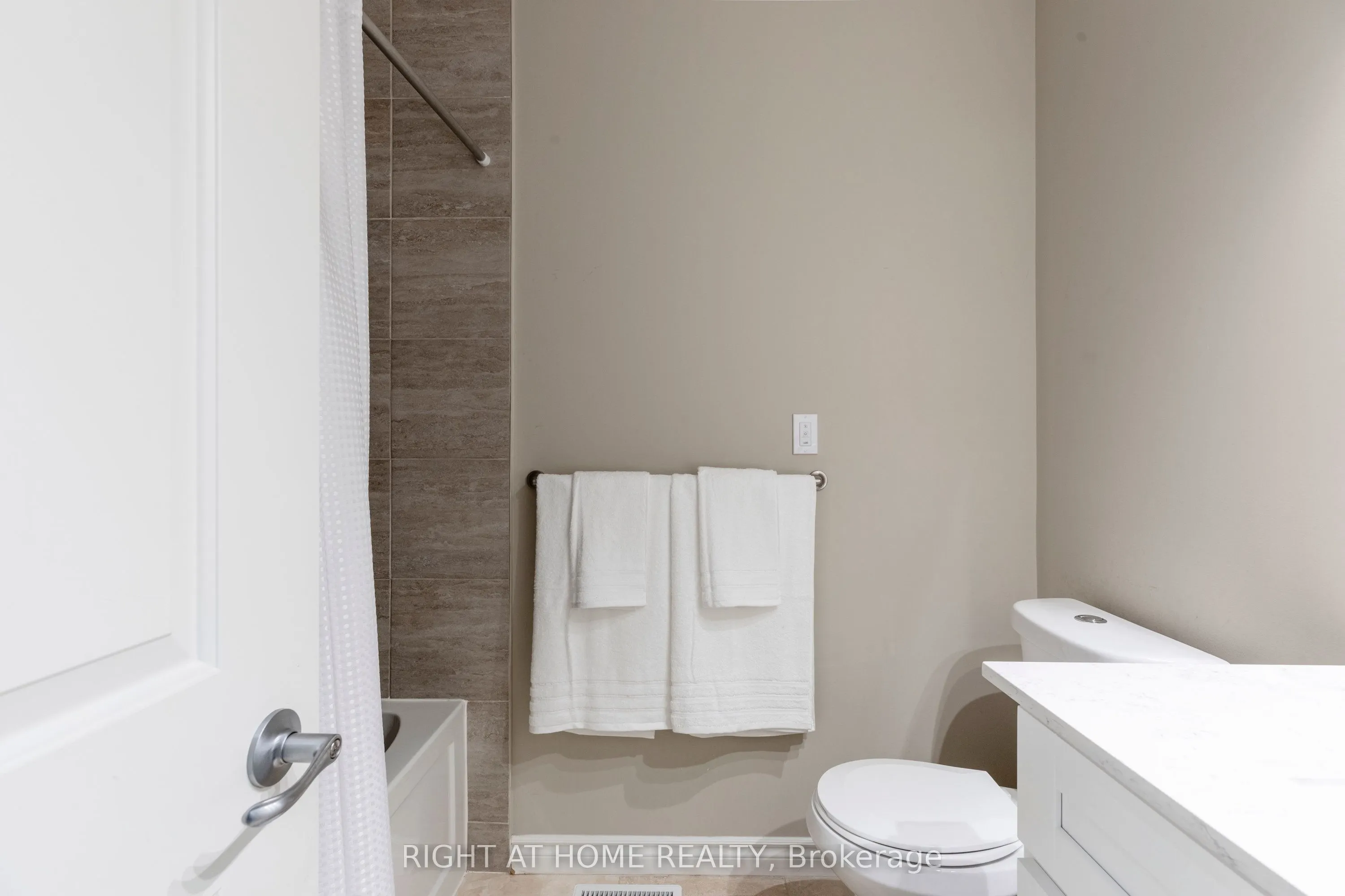 6 Bluenose Drive
