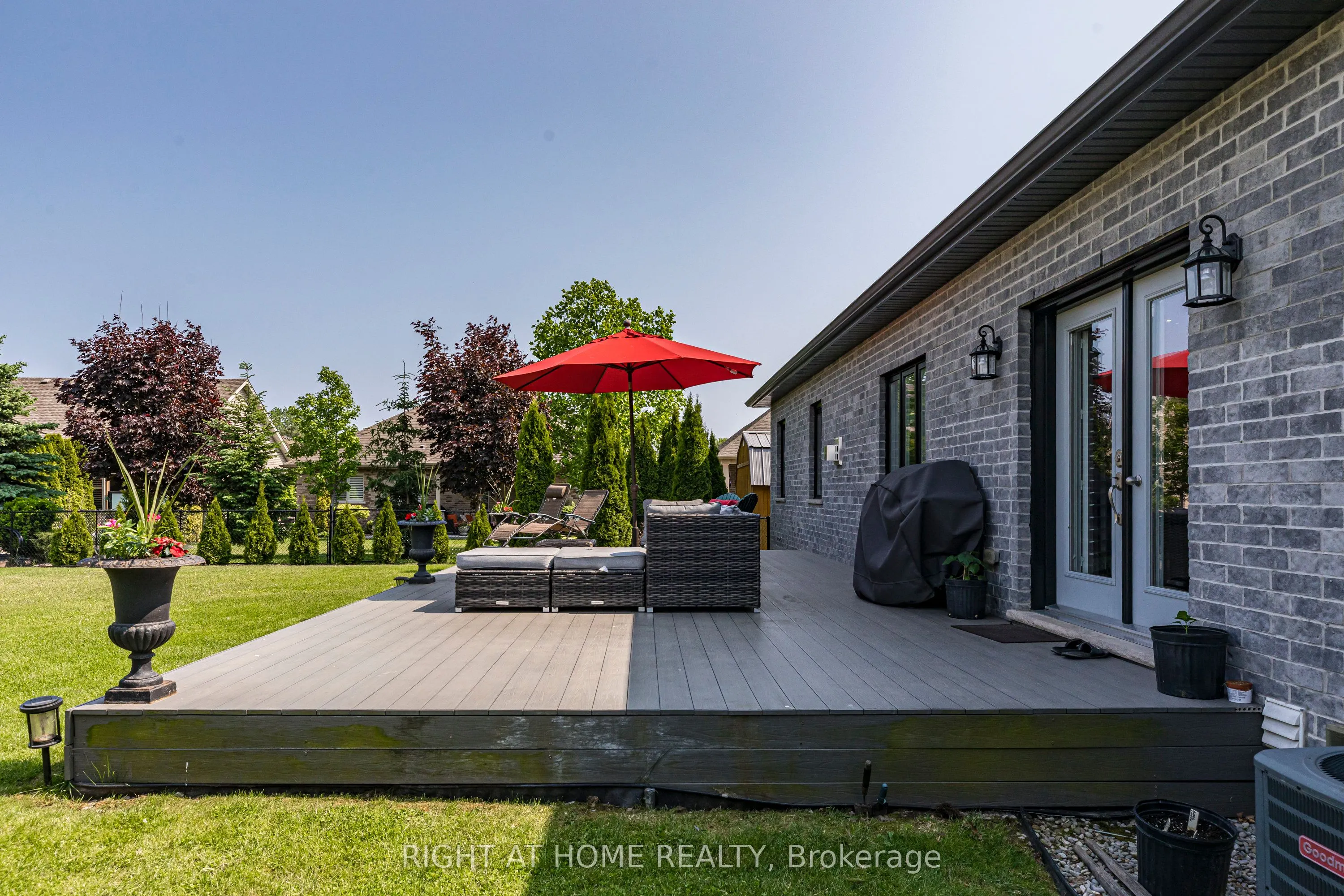 6 Bluenose Drive