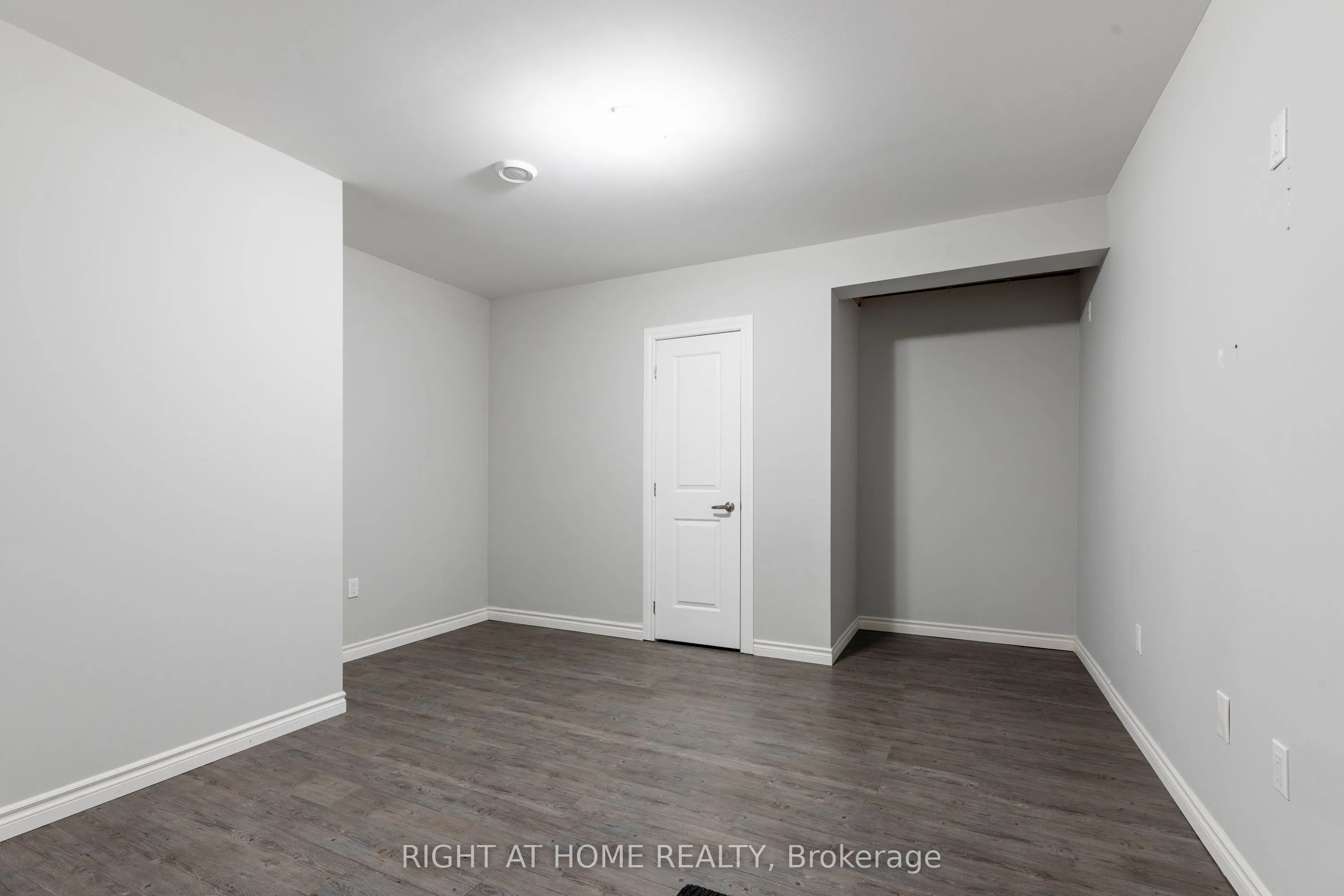 6 Bluenose Drive