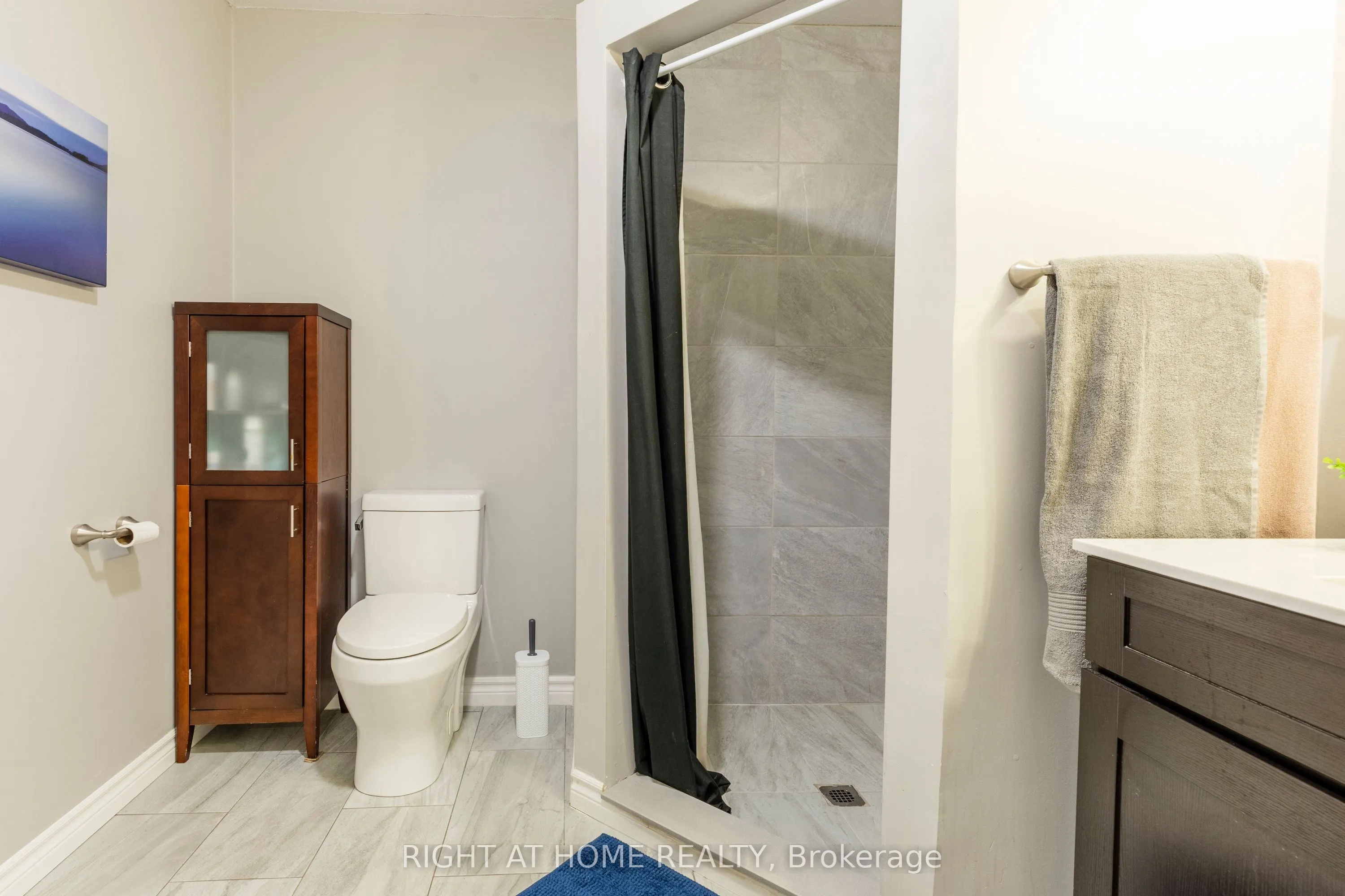 6 Bluenose Drive
