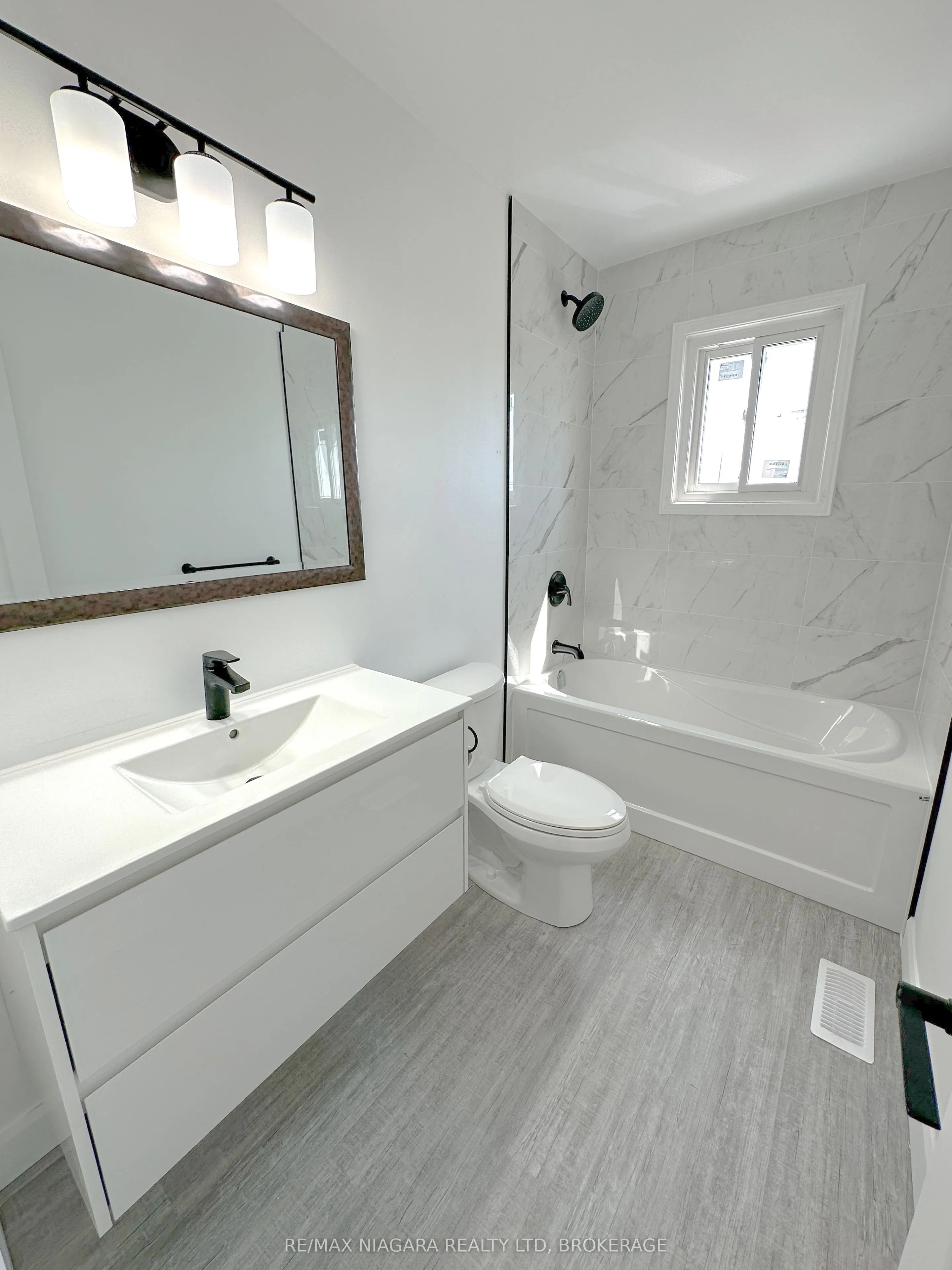 71 Hagey Avenue, #1