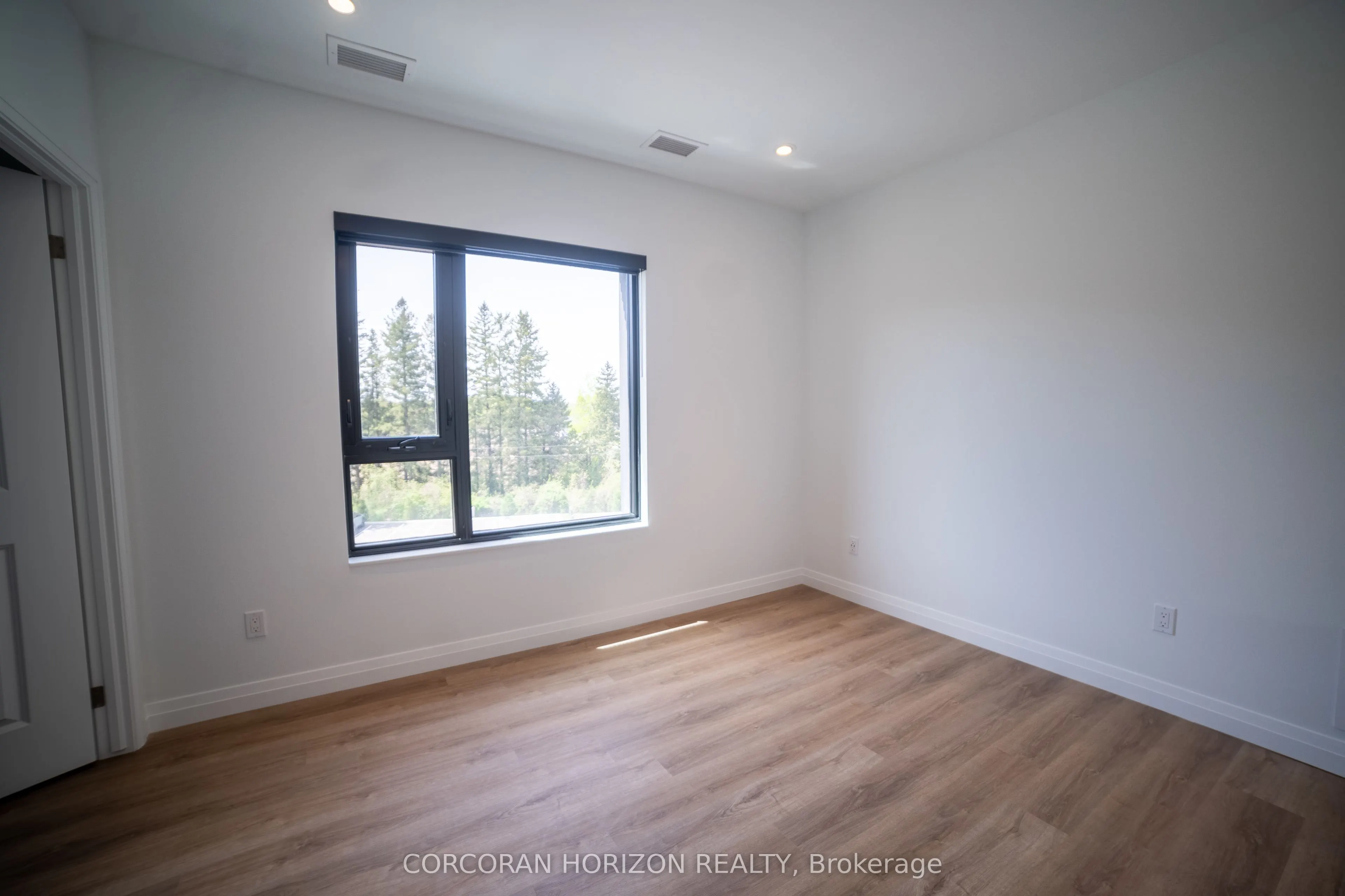 525 New Dundee Road, #302
