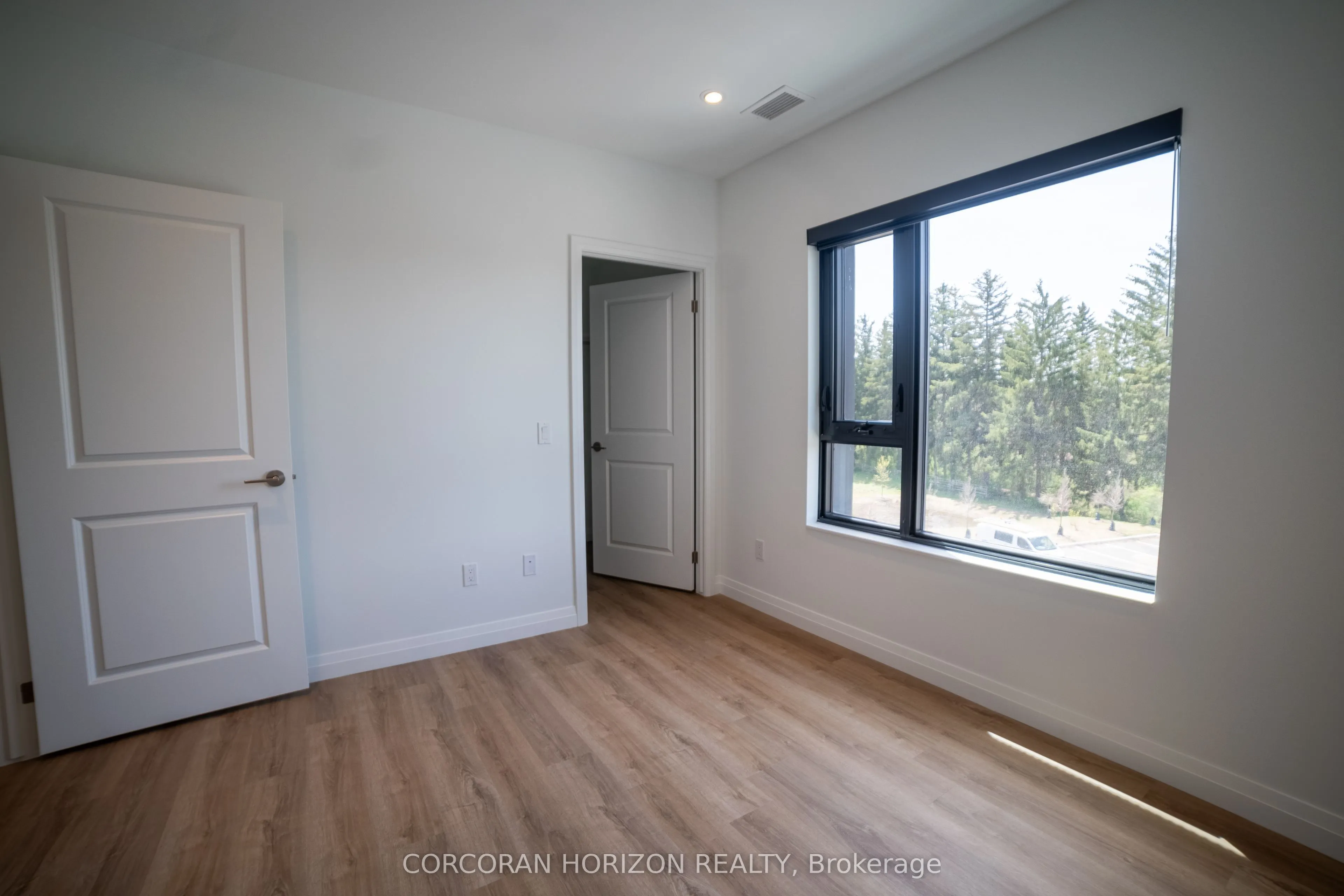 525 New Dundee Road, #302