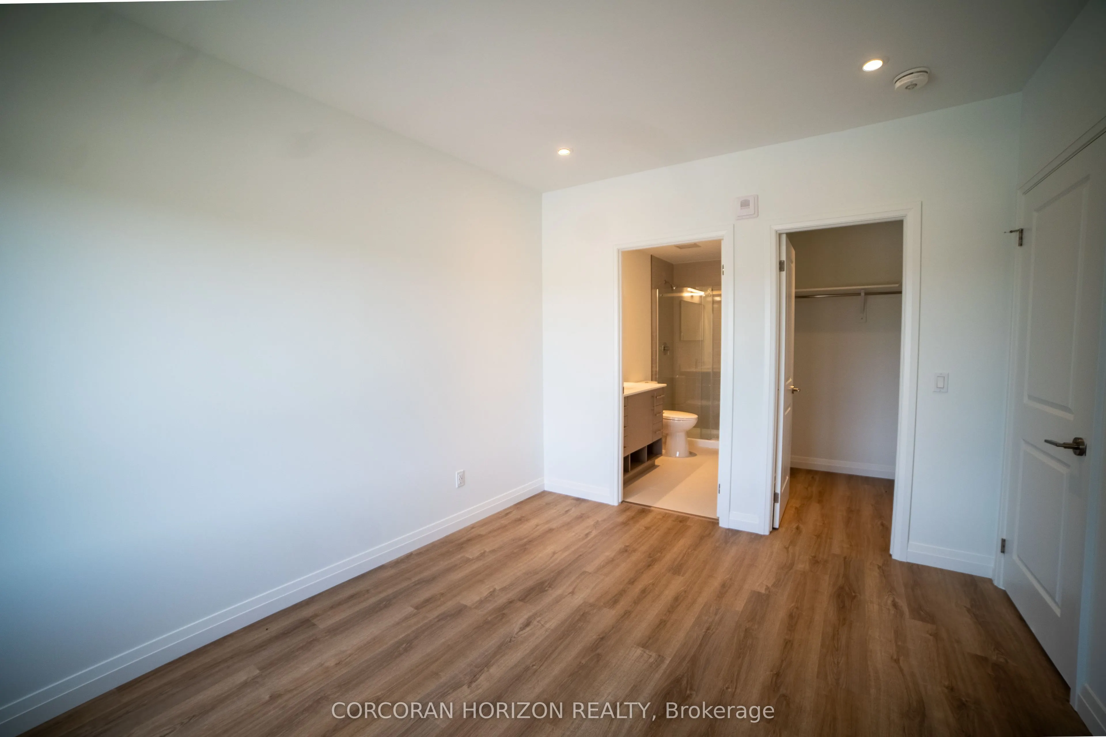 525 New Dundee Road, #302