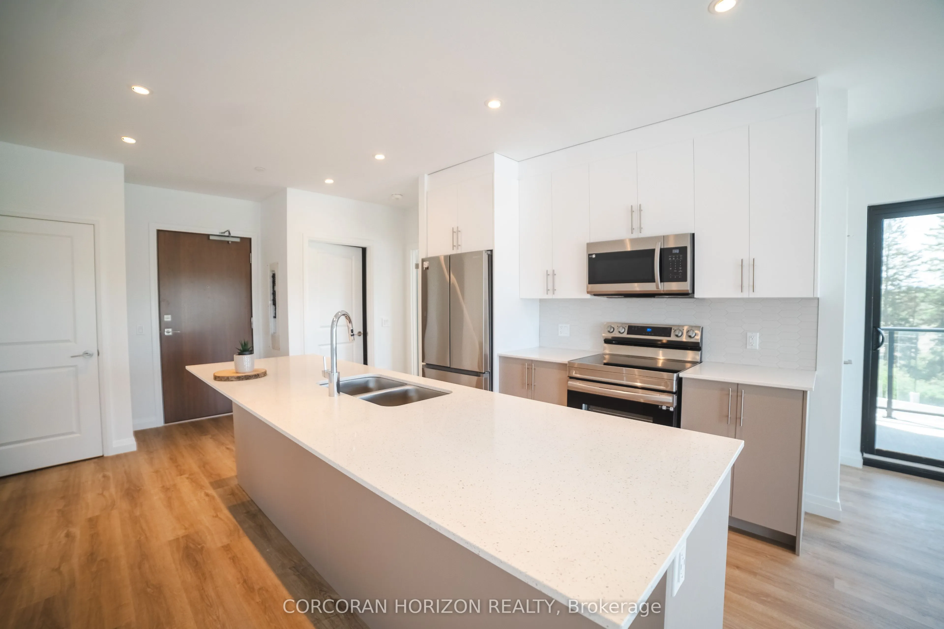 525 New Dundee Road, #302