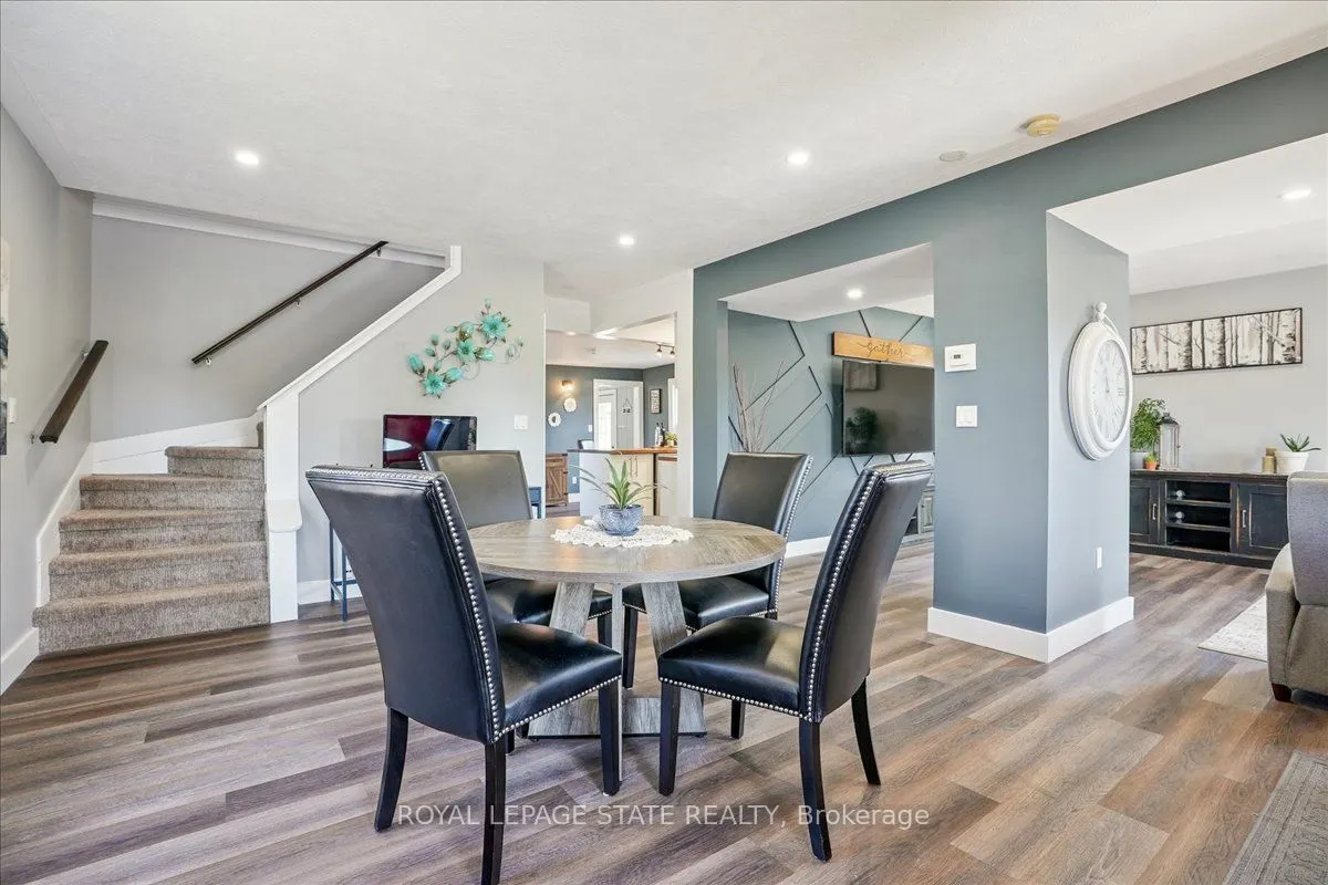 15 Main Avenue E