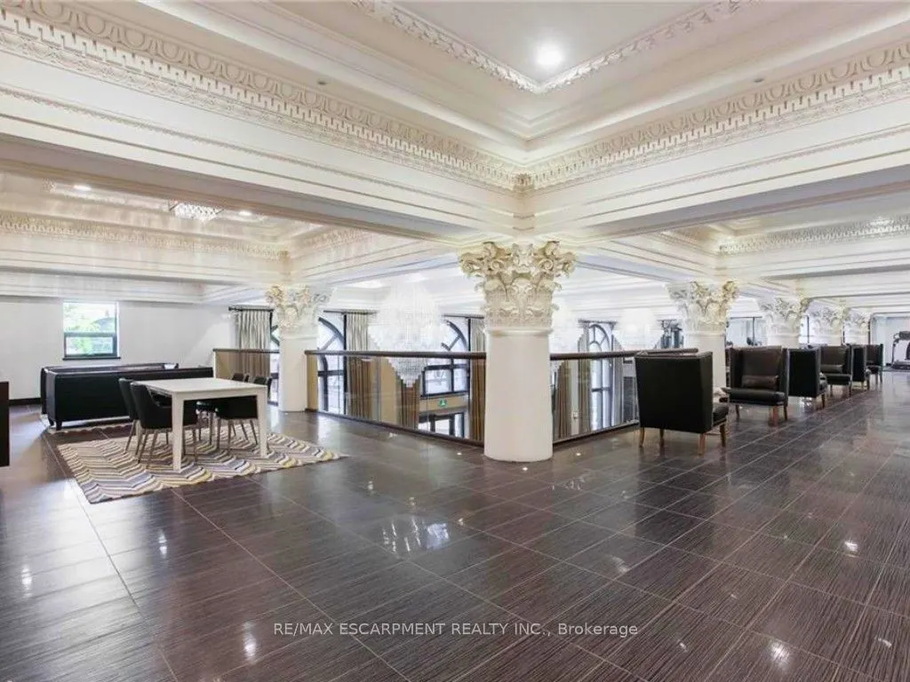 112 King Street E, #903