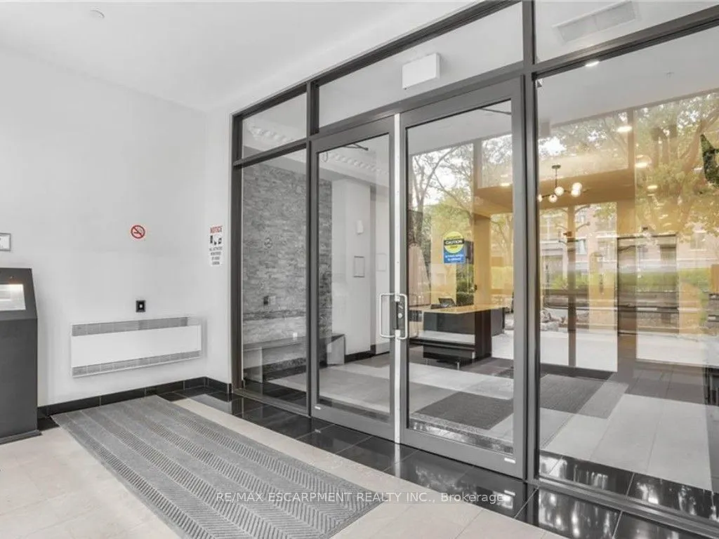 112 King Street E, #903