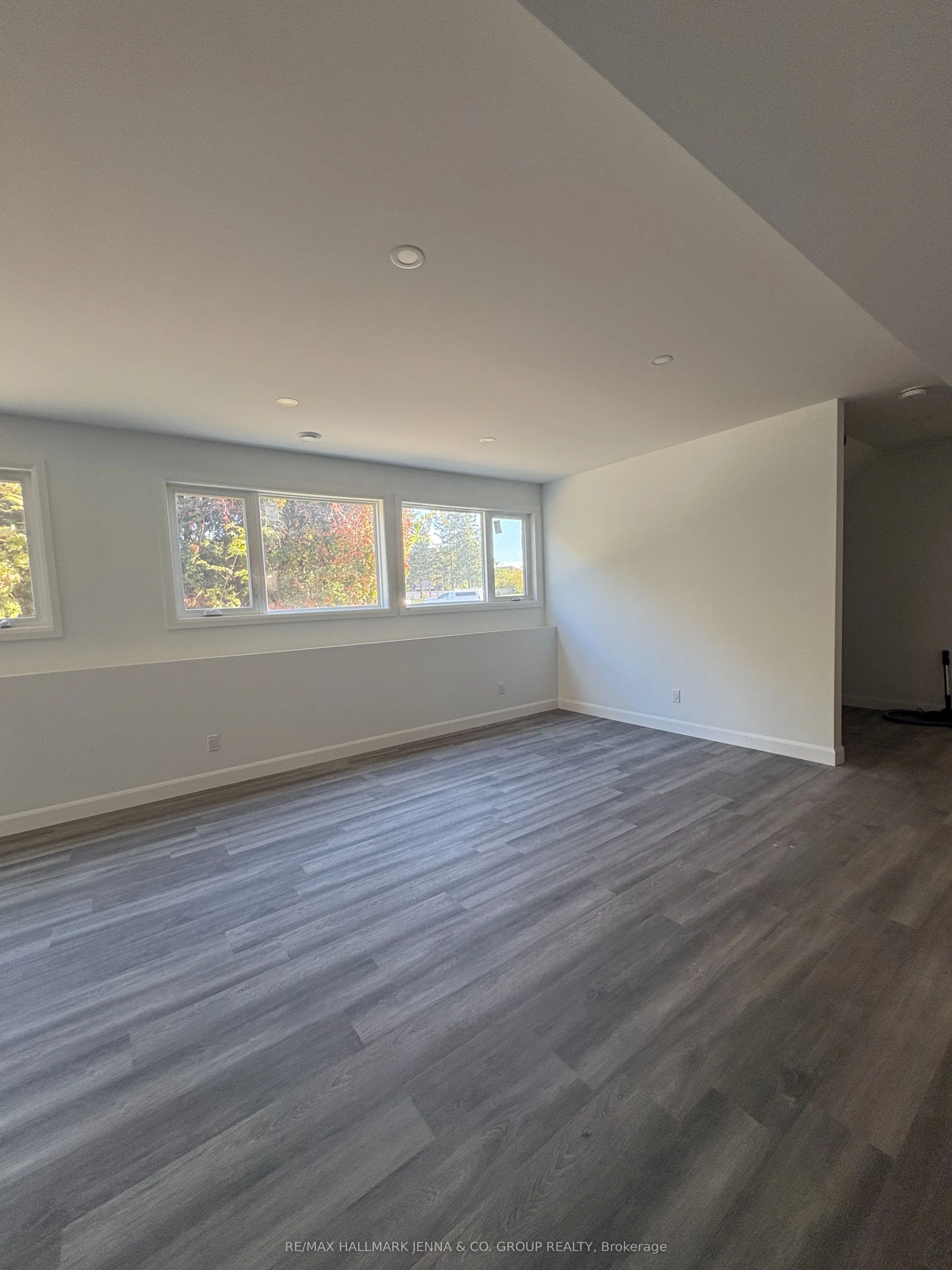 14 Belleview Drive, #B