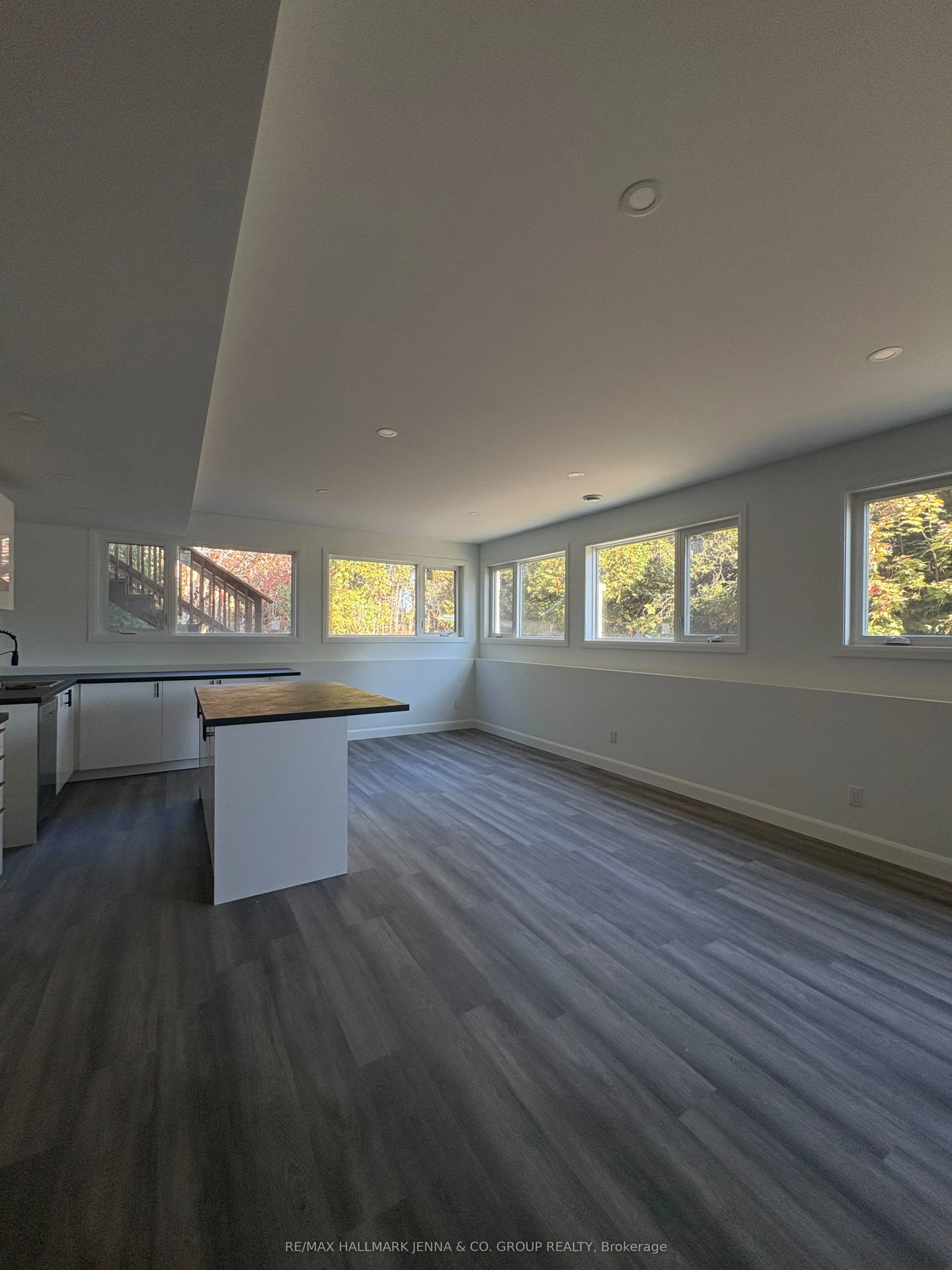 14 Belleview Drive, #B