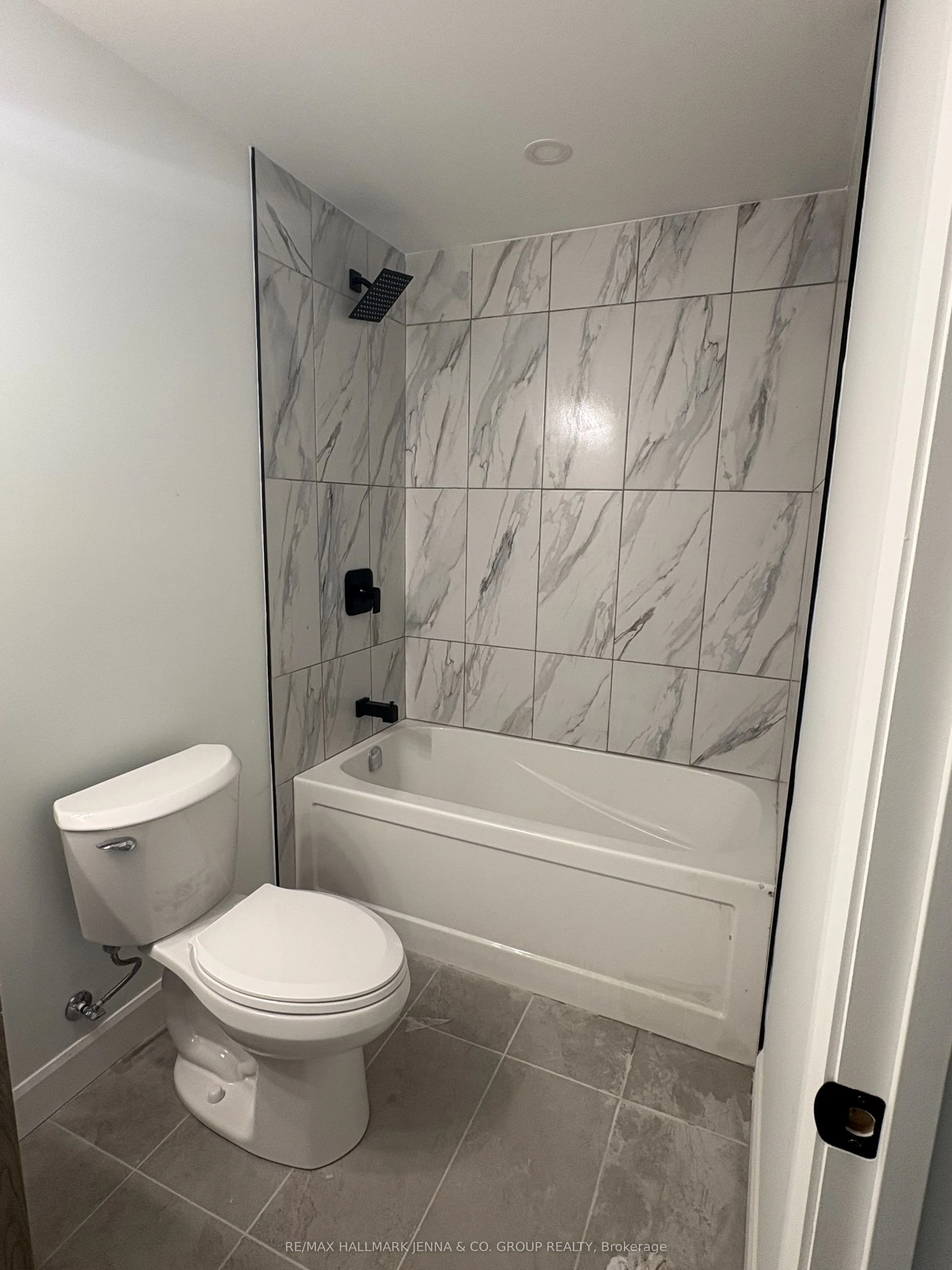 14 Belleview Drive, #B