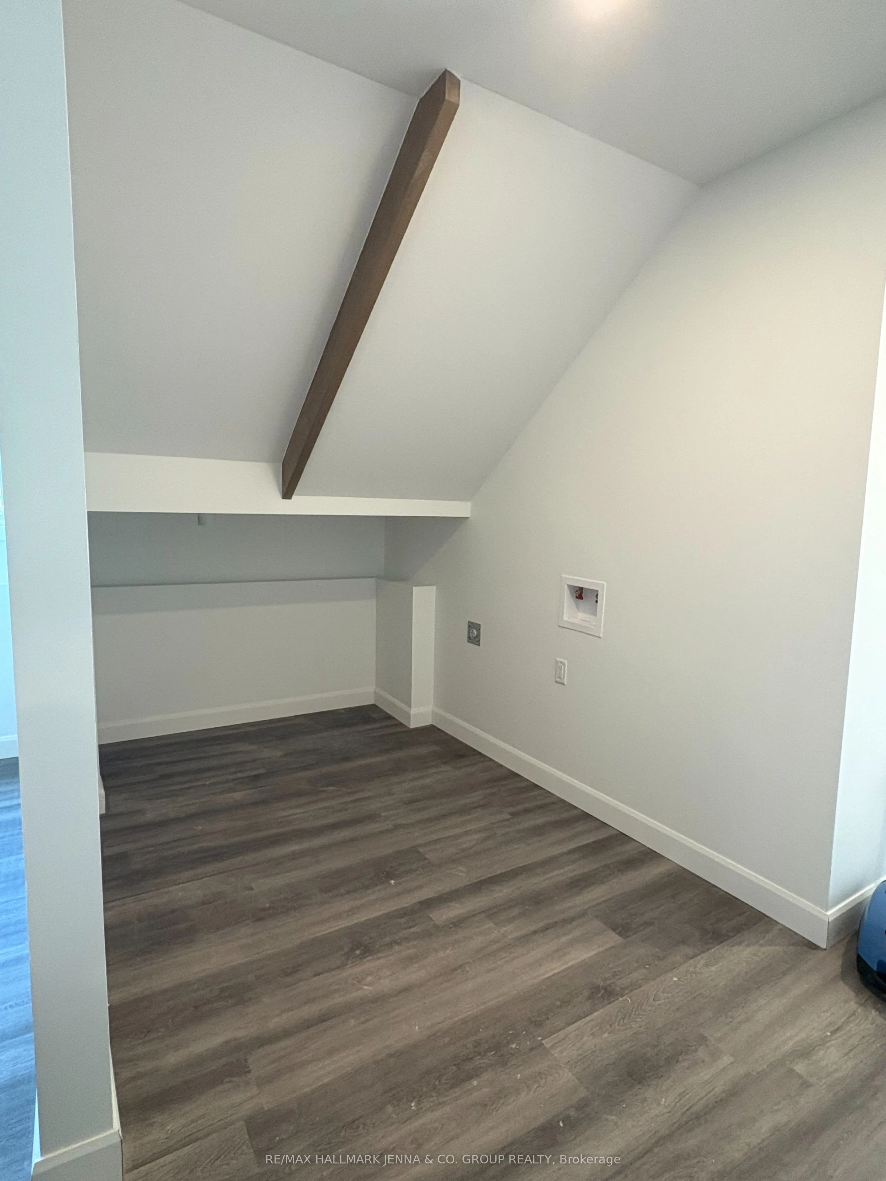 14 Belleview Drive, #B