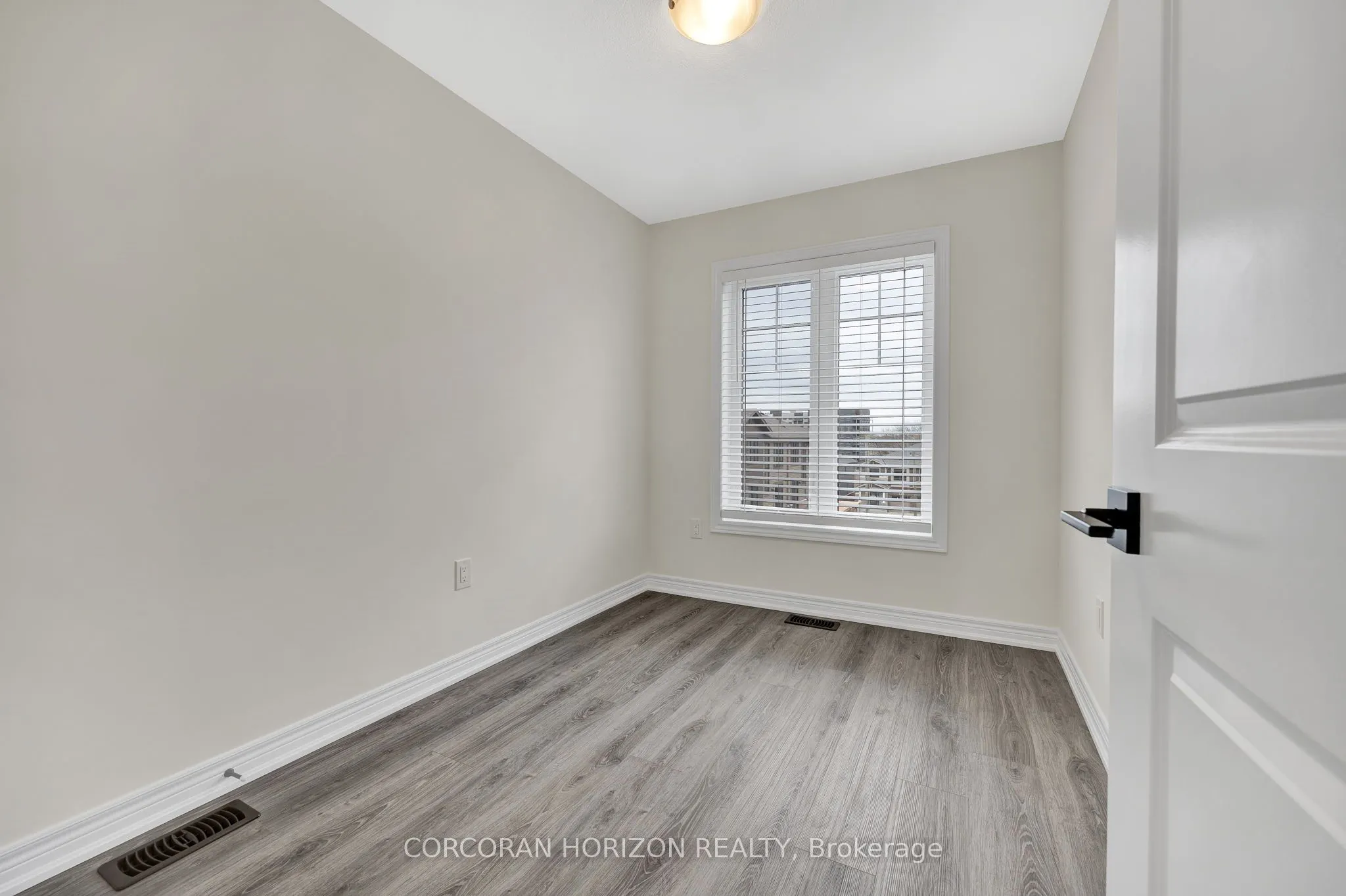 10 Birmingham Drive, #112