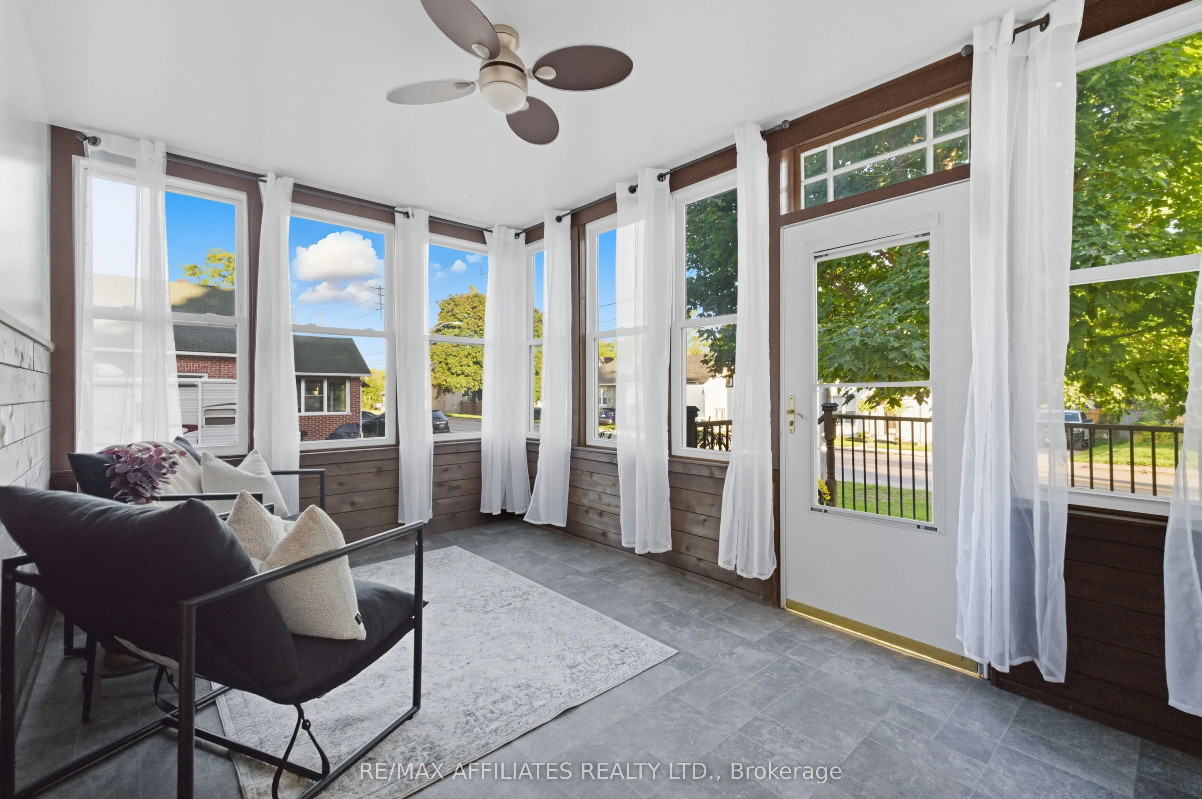 174 Park Street W