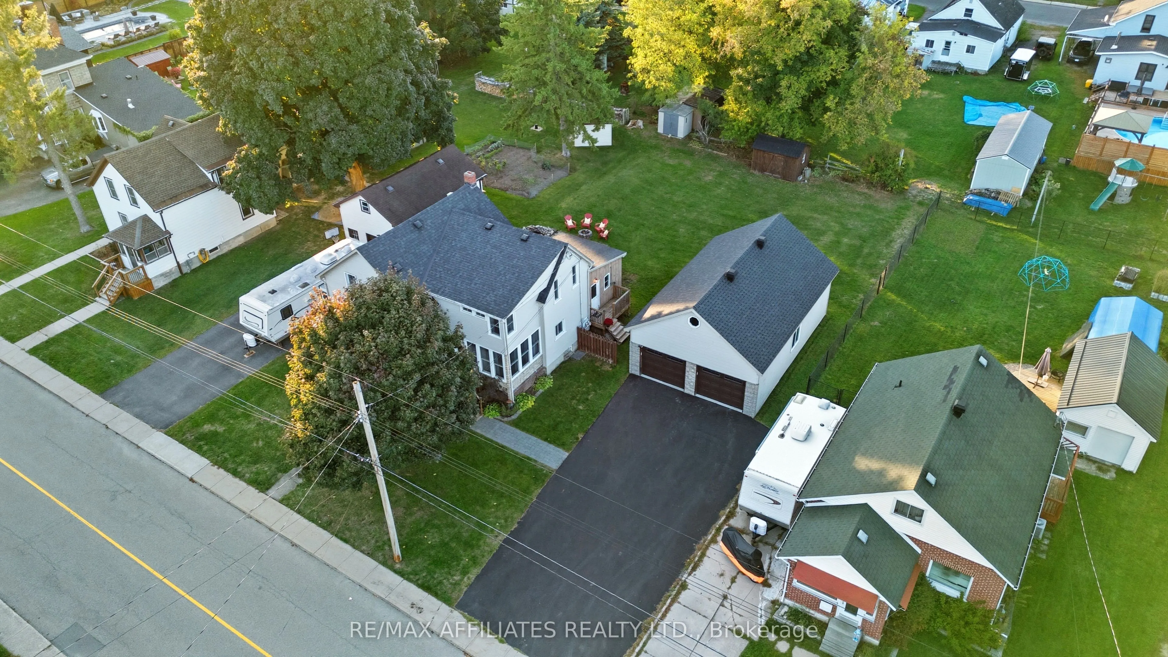 174 Park Street W
