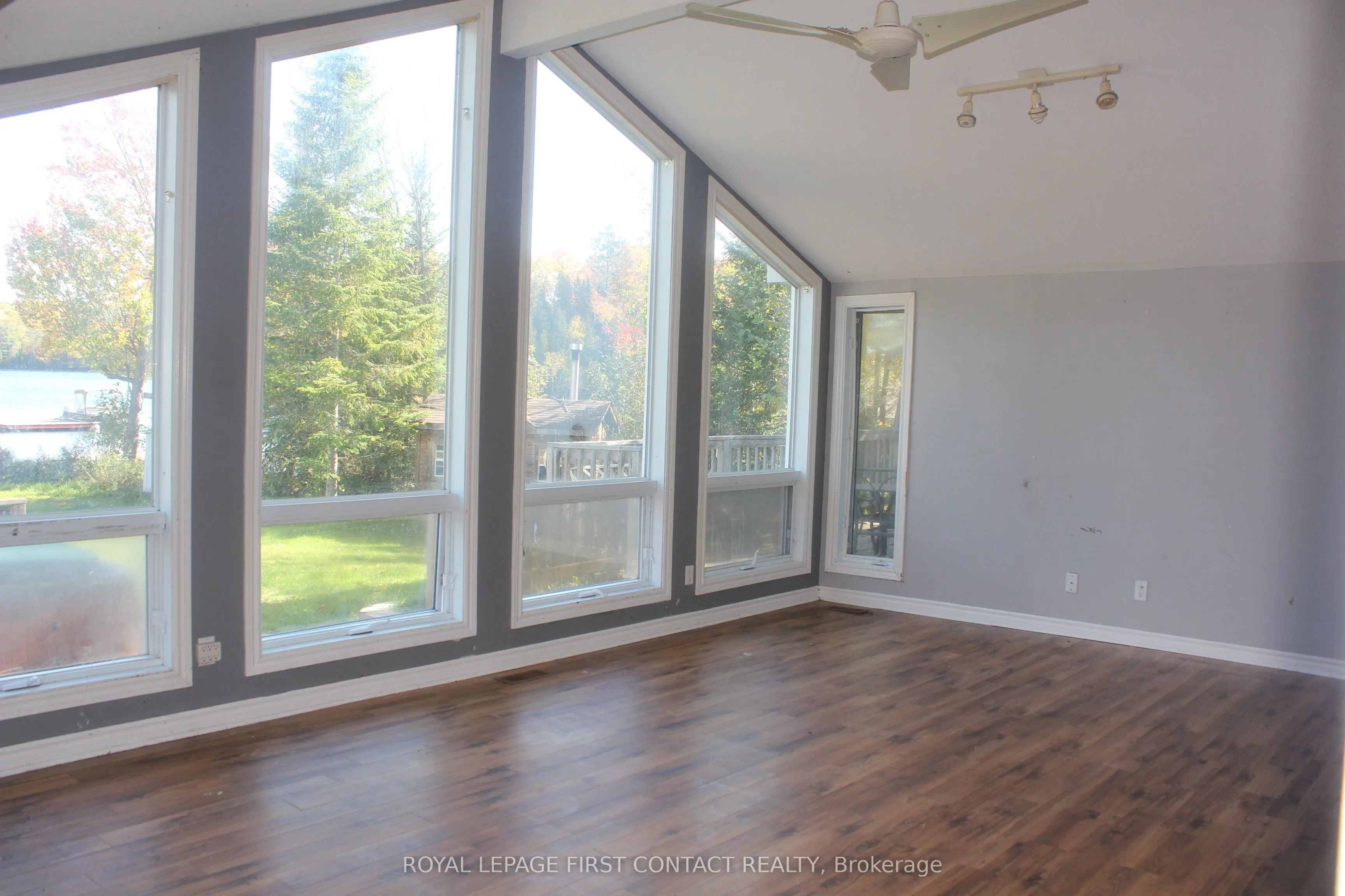 12 Birch Point